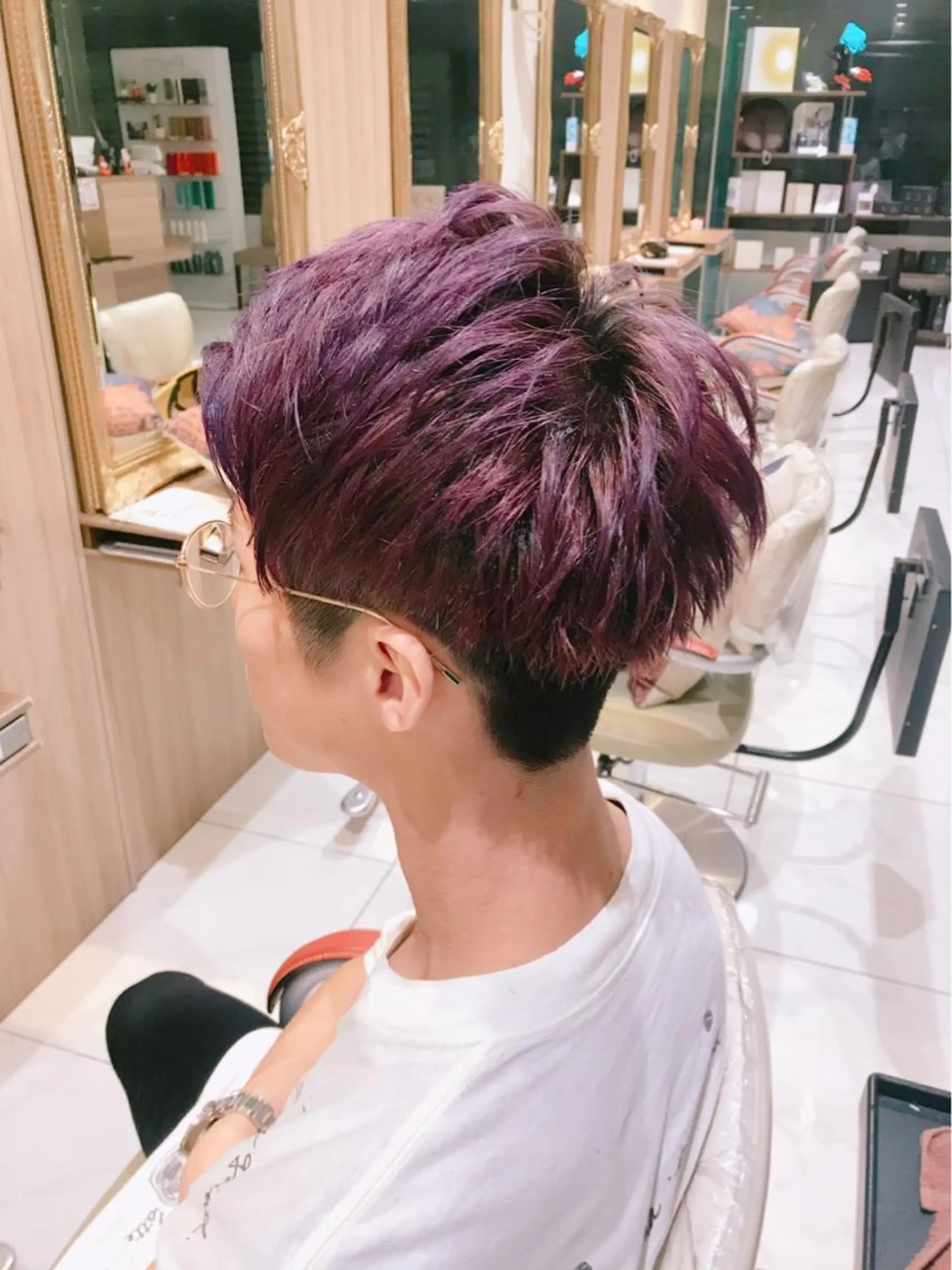 ショート カラー メンズ 古川 琴美のヘアスタイル