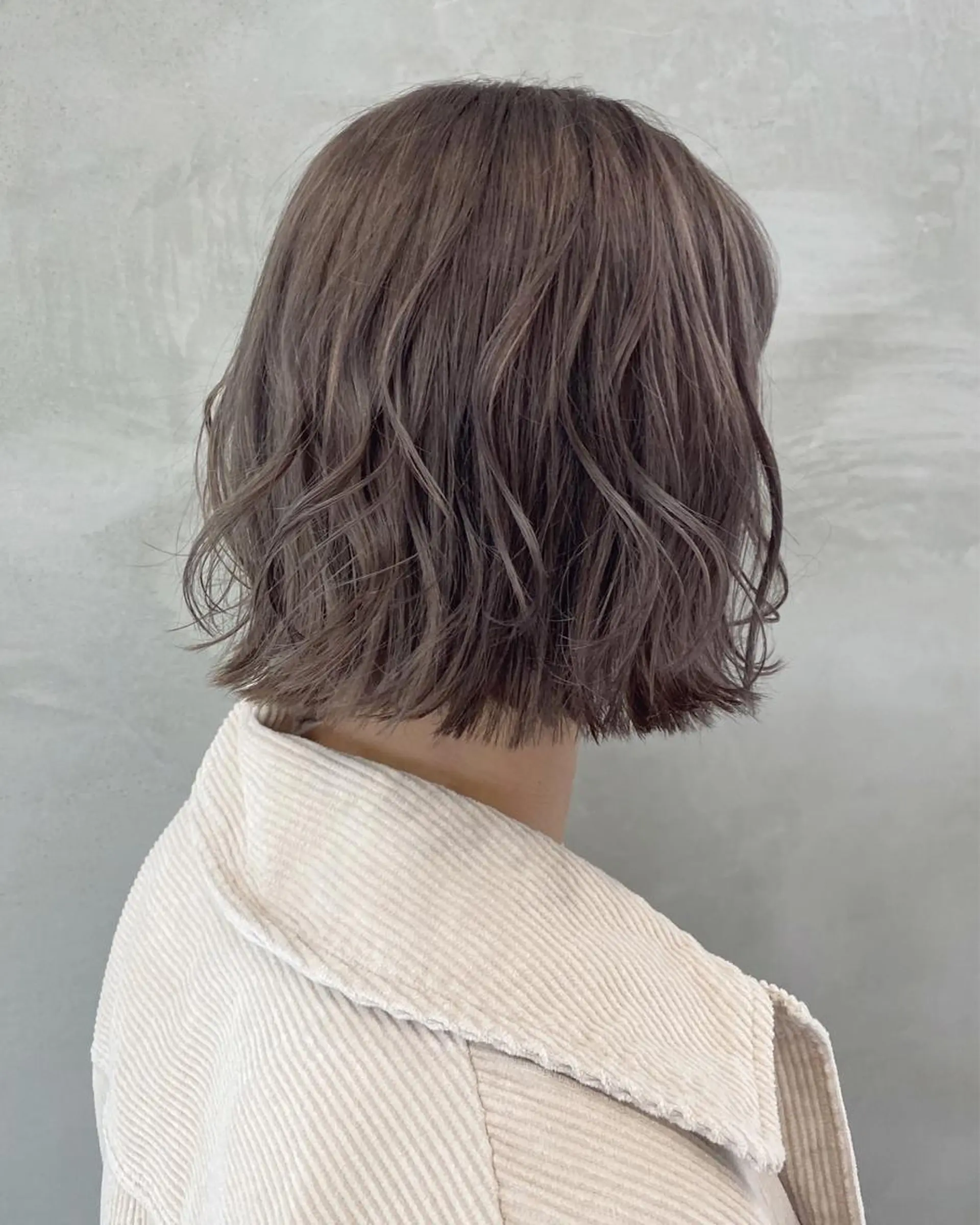 ショート カラー ブリーチ カット ヘアカラー トリートメント 🫧透明感カラー🫧 OIKAWAのヘアスタイル