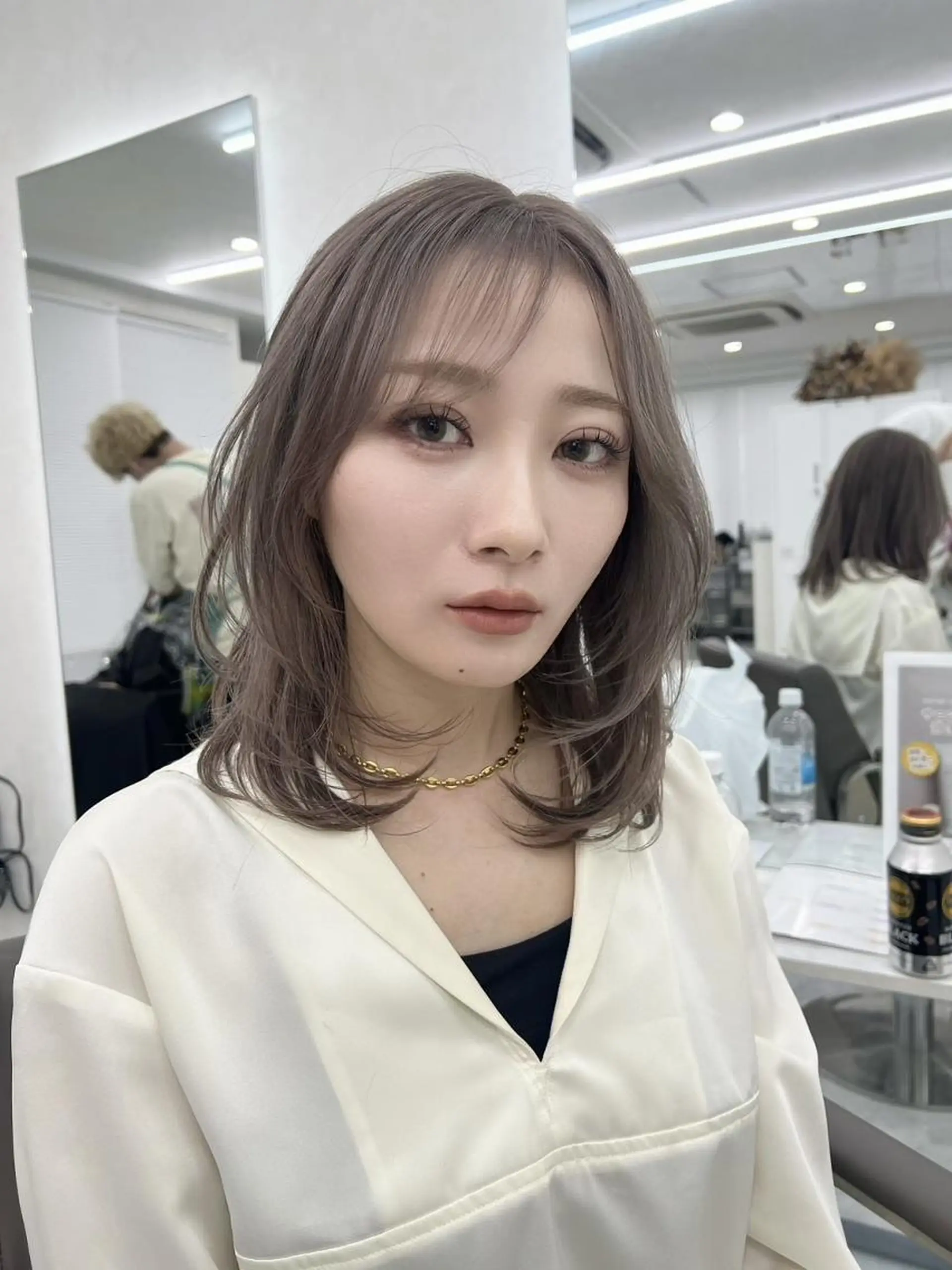 セミロング 江坂最安値*ブリーチ 田中のヘアスタイル