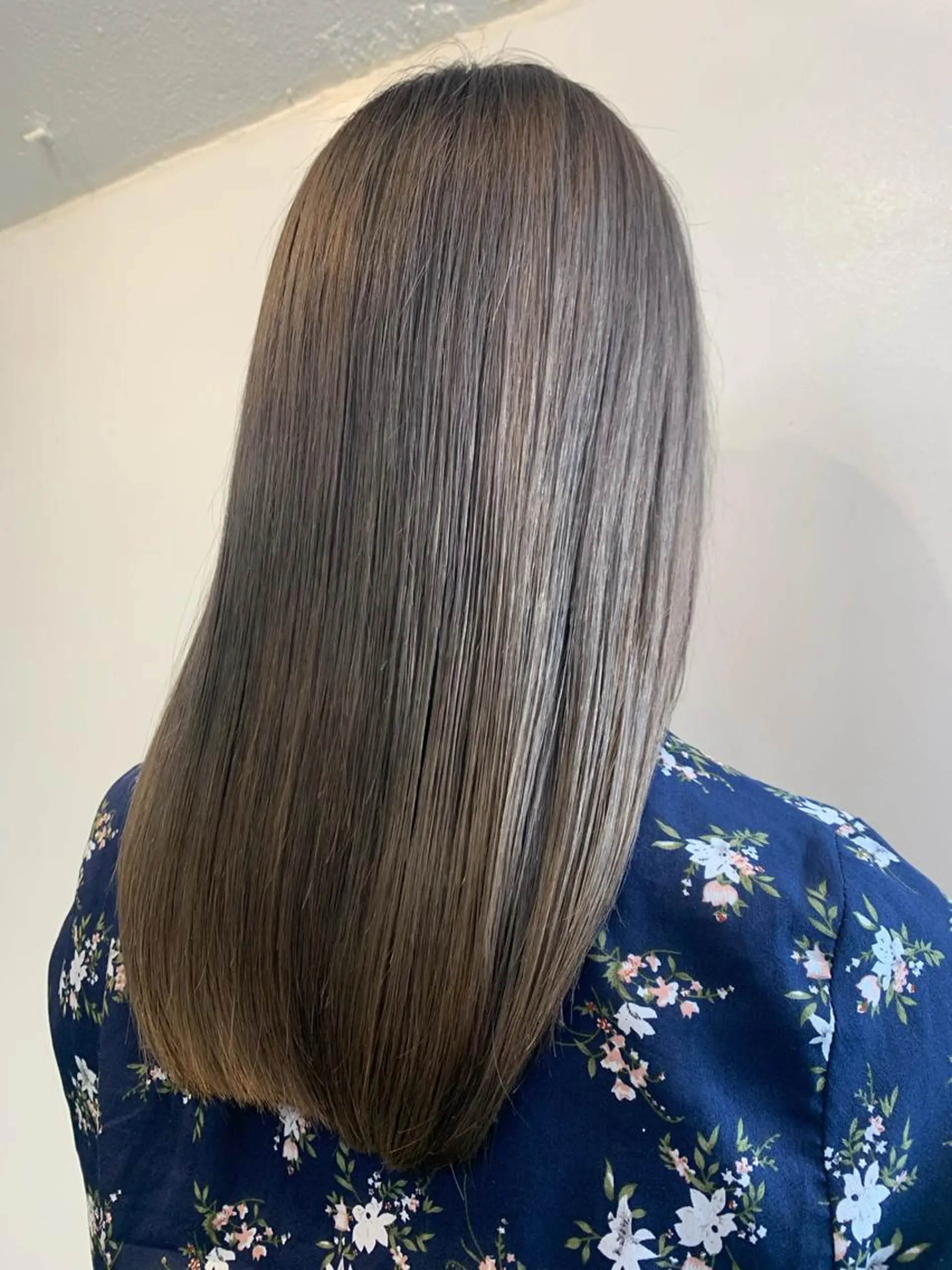 ミディアム カラー ミディアムパーマ ブリーチ トリートメント 個室サロン　Fbeauty×Spica所属・トップ スタイリストのヘアスタイル