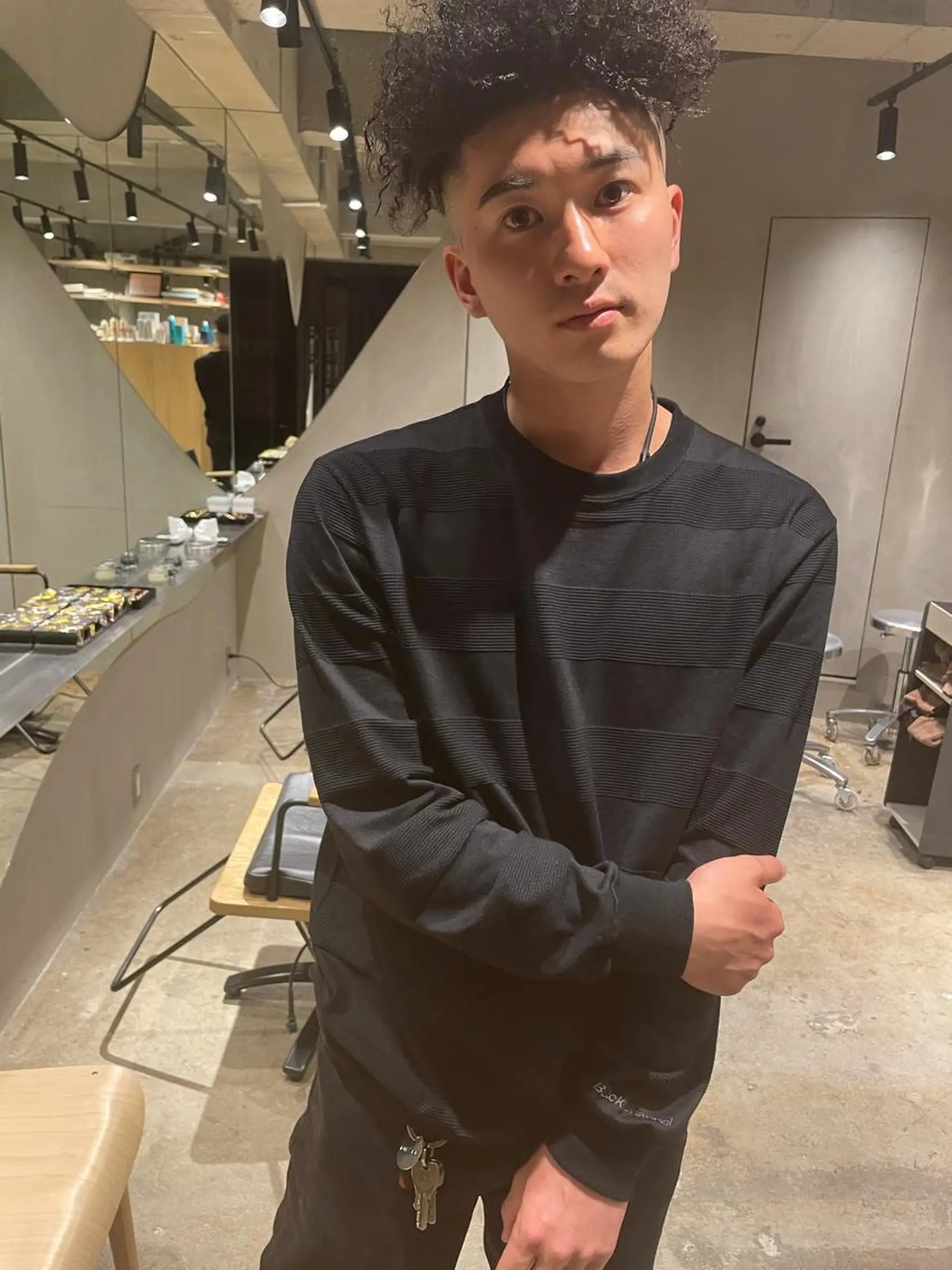 メンズ フェードカット 刈り上げ 🌈圧倒的デザイン パーマ　関和希のヘアスタイル