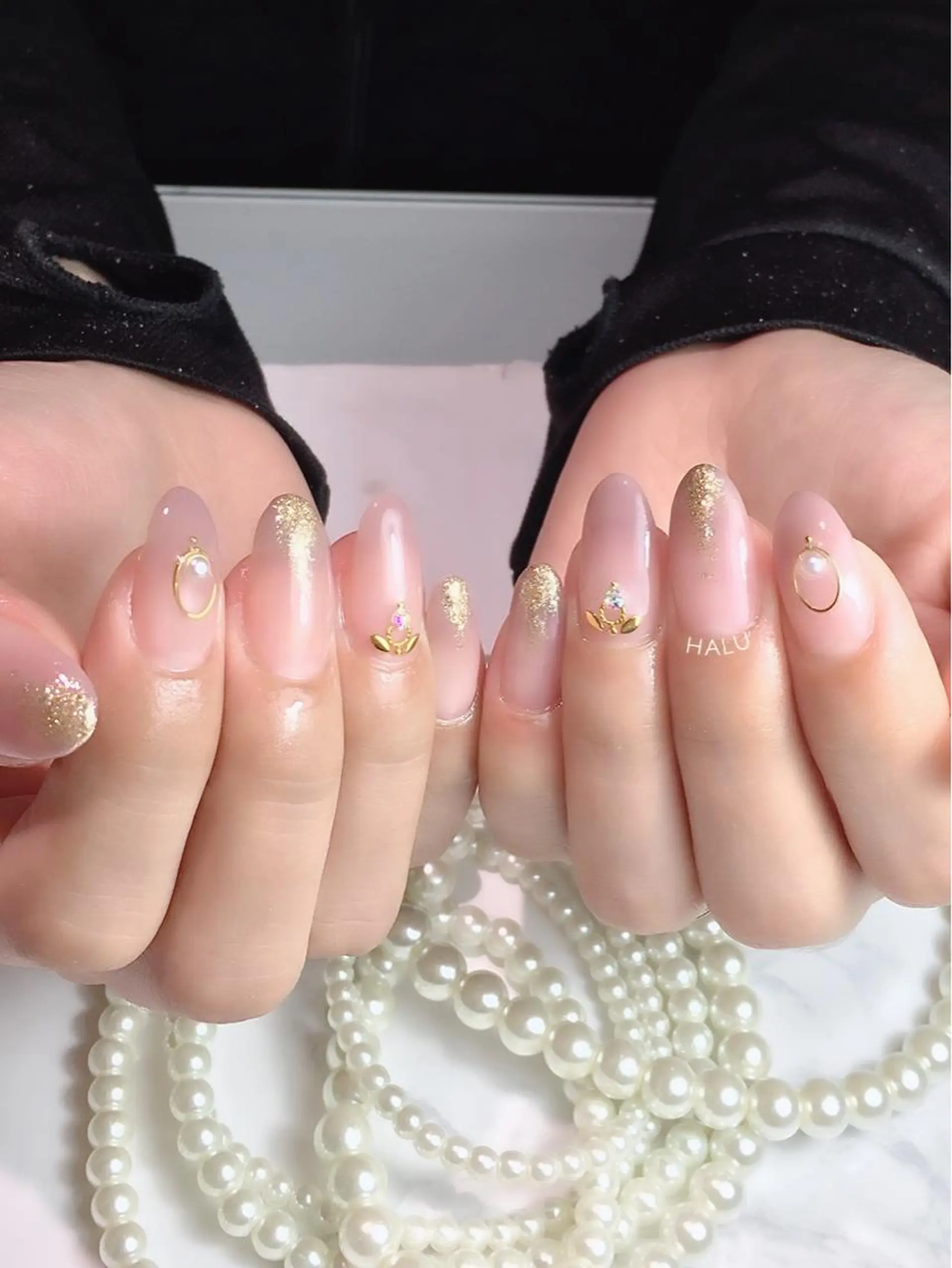 ネイル ニュアンスネイル HALU ハルのネイルデザイン