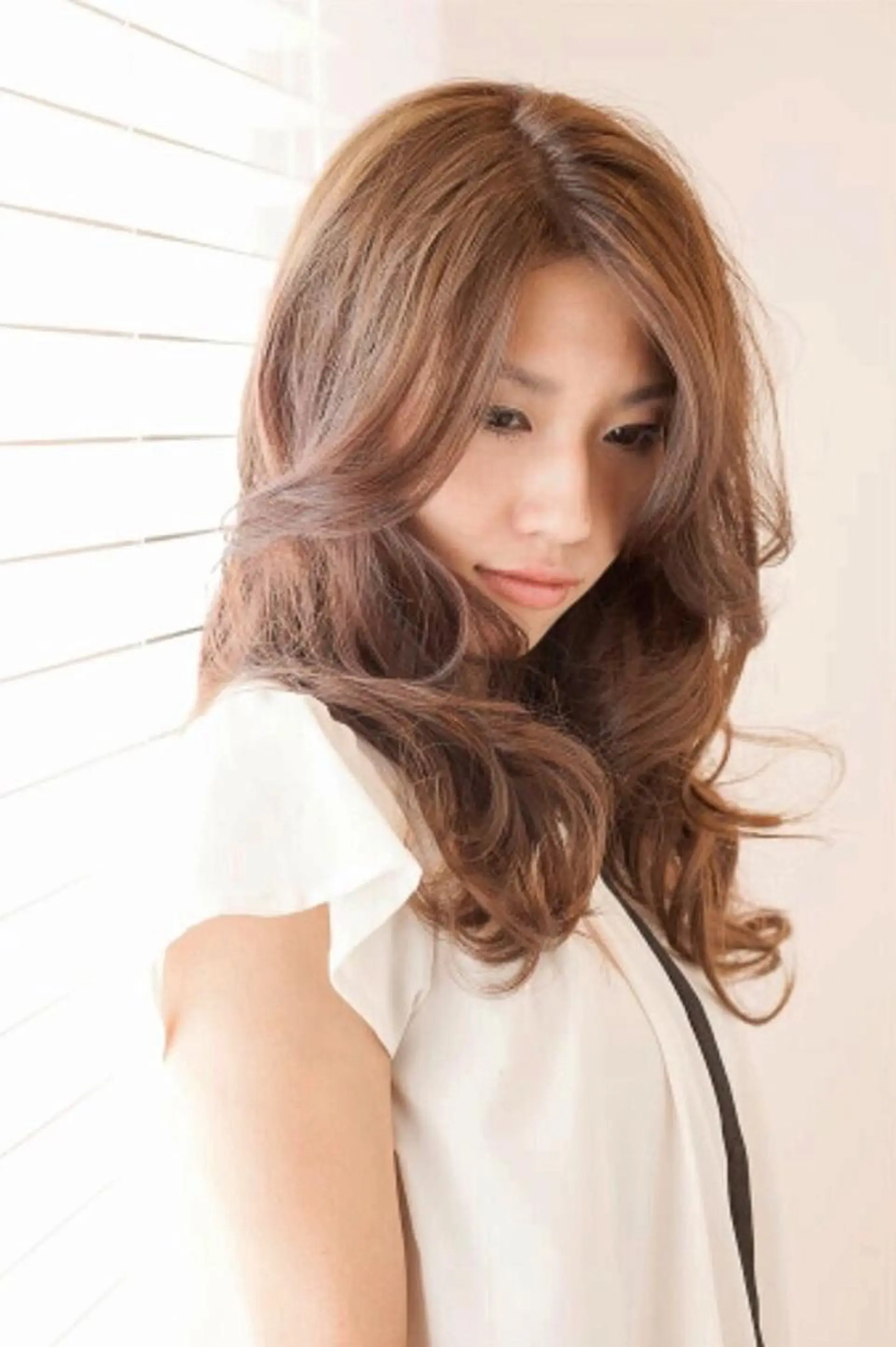 ミディアム セミロング ロング カラー パーマ トリートメント カット ヘアカラー トリートメント Light Second所属・✨艶髪✨✂️コバヤシ ミツジロー✂️のヘアスタイル