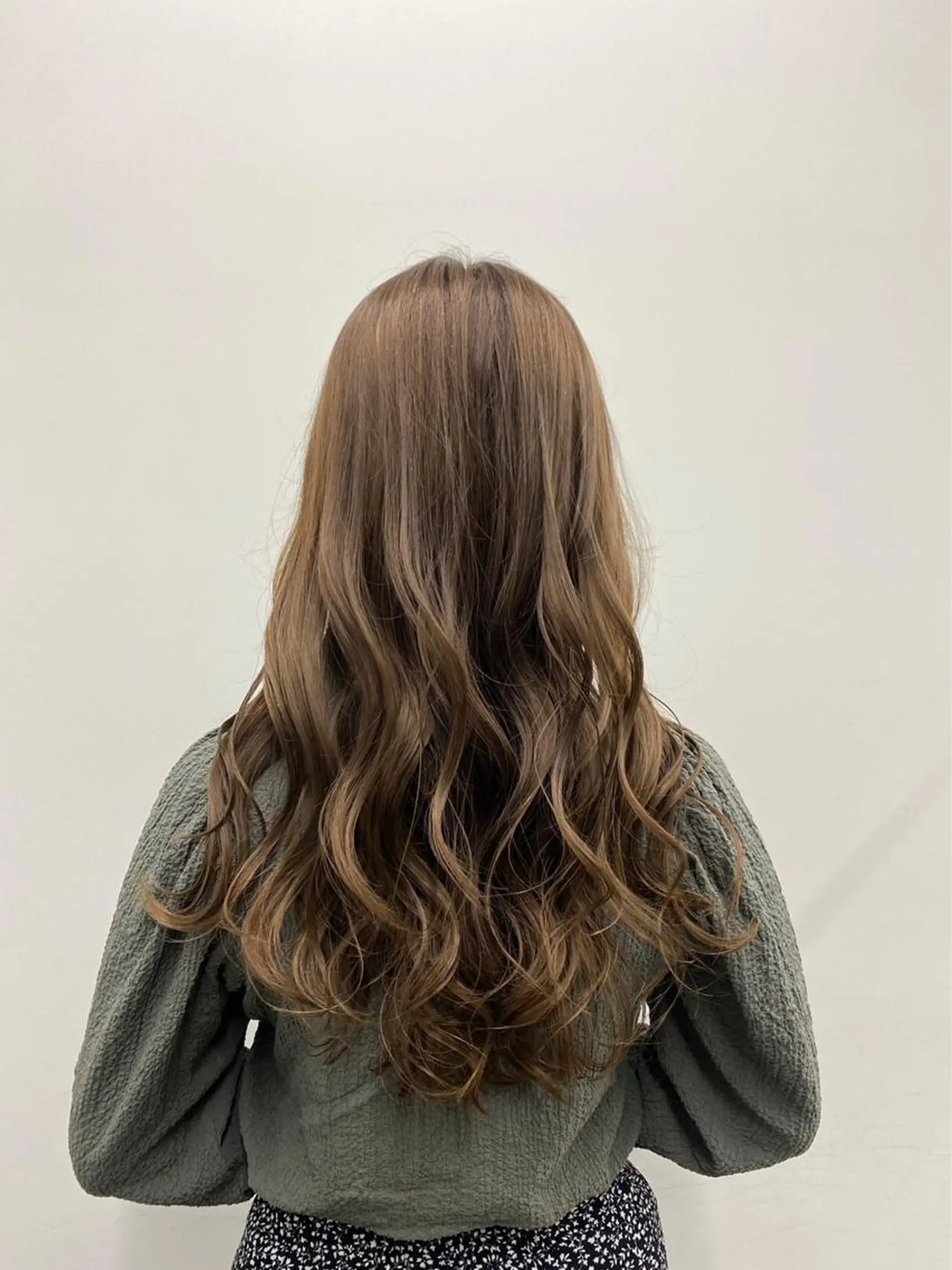 ミディアム カラー ハイライトカラー ハイライト ⭐️無料!カット モデル募集⭐️夕貴のヘアスタイル