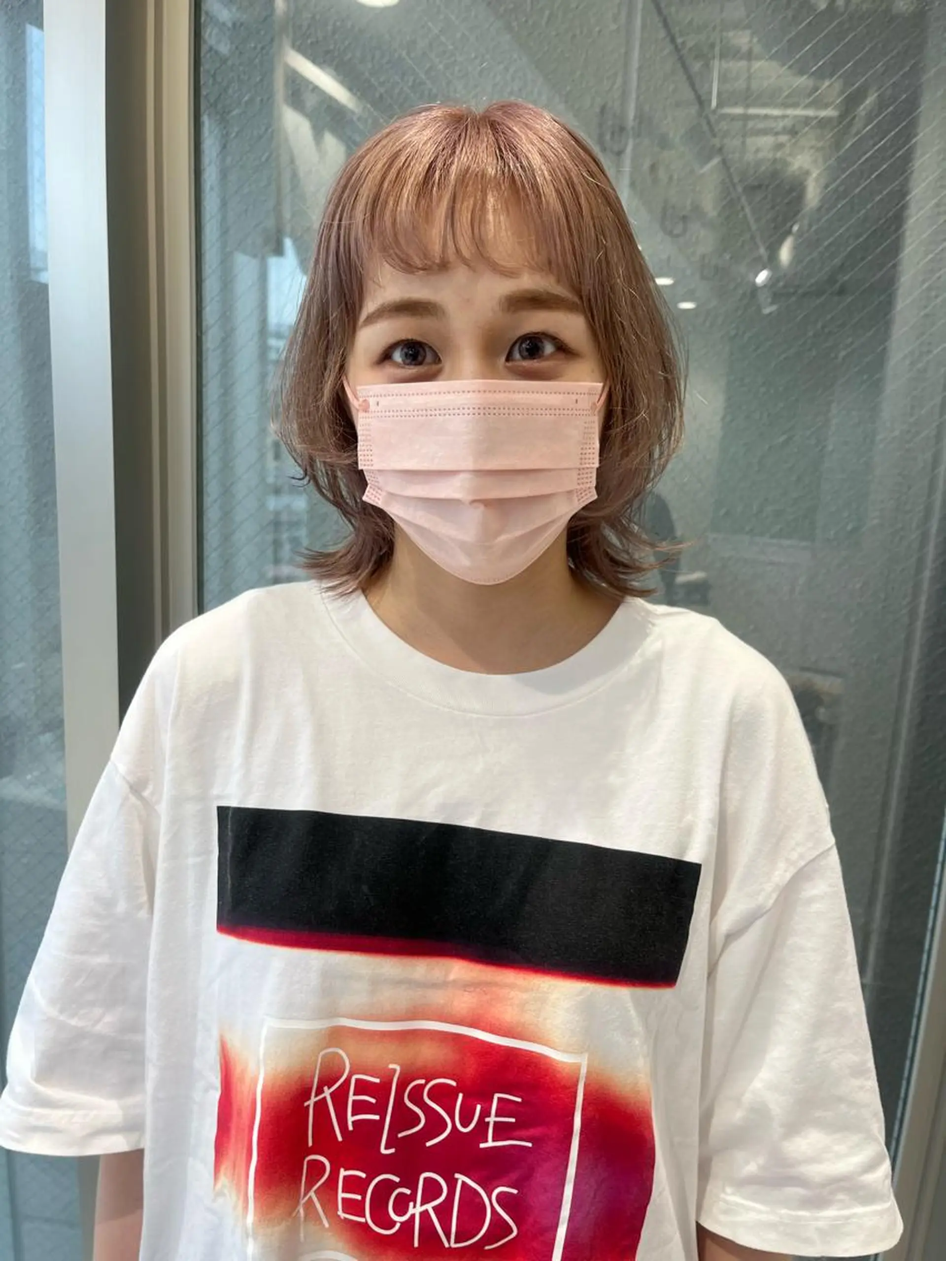 ミディアム ウルフカット ウルフカット／吉村 桃子のヘアスタイル