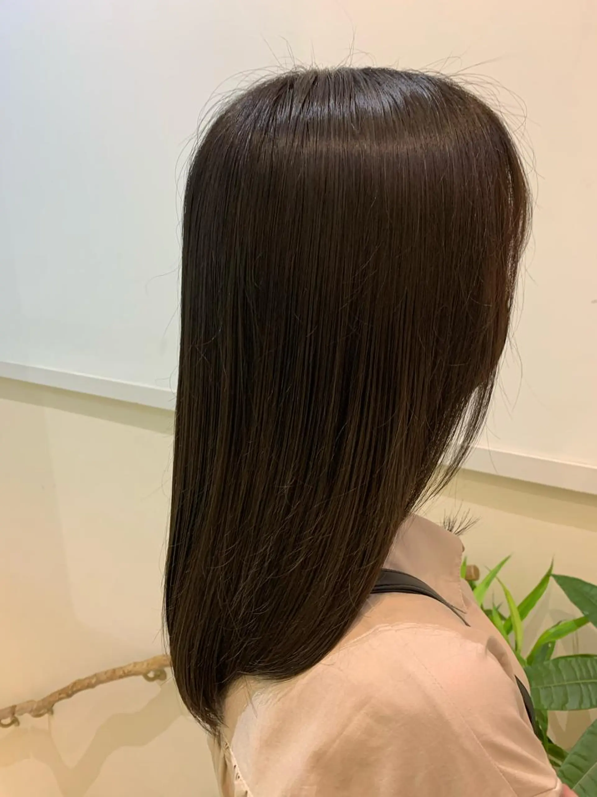 セミロング カラー ブリーチしない暖色 カラー🥀杉 優菜のヘアスタイル