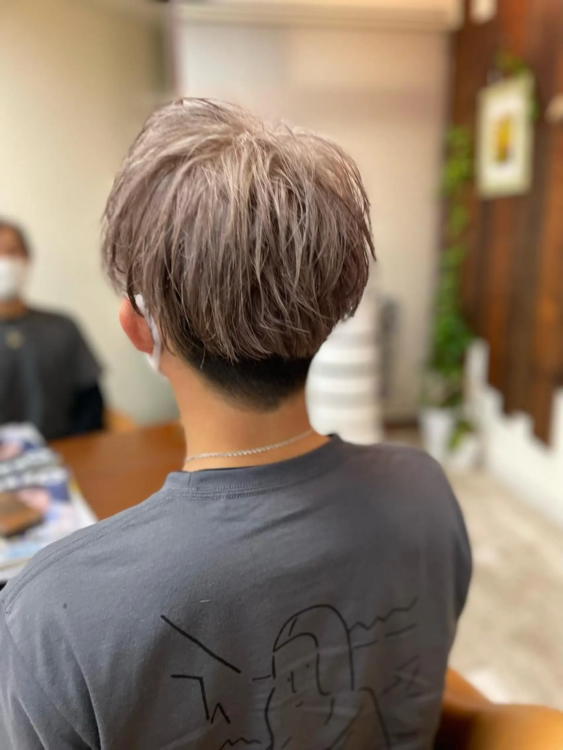 ショート カラー 【髪質改善】タケウチ 【手で乾かすだけ】のヘアスタイル