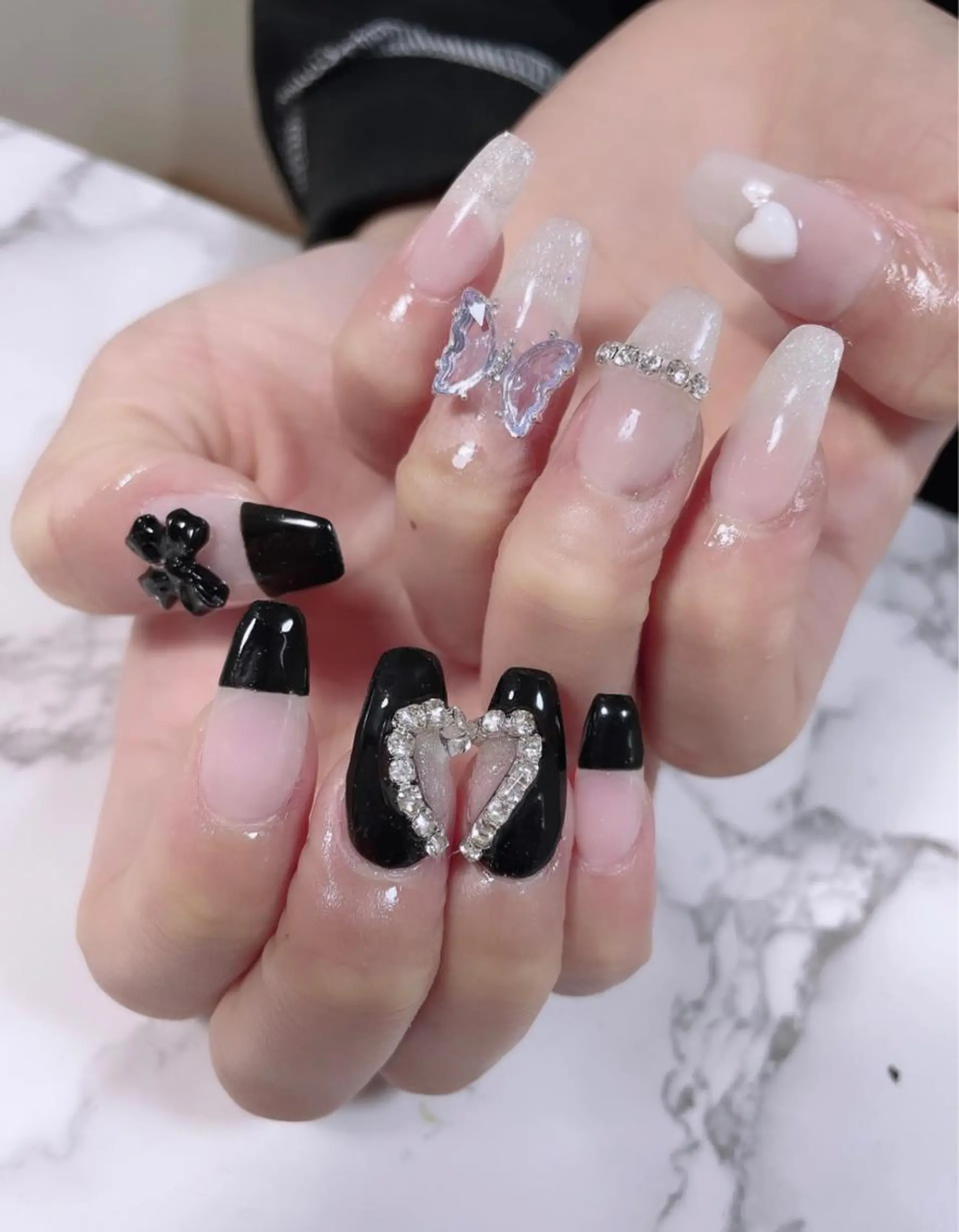 ネイル 高草木 桃香のネイルデザイン