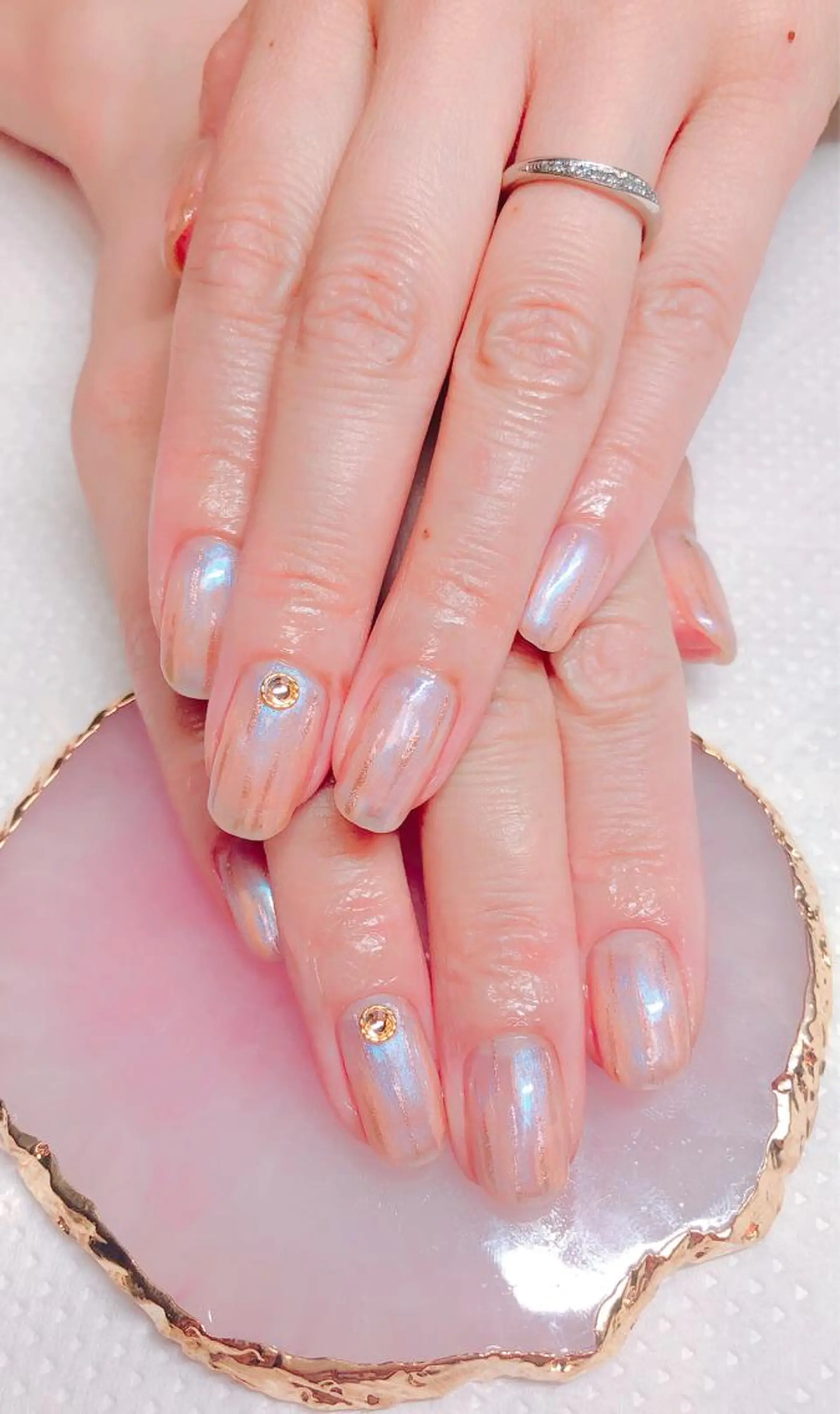 ネイル ニュアンスネイル CROWN プライベートサロンのネイルデザイン