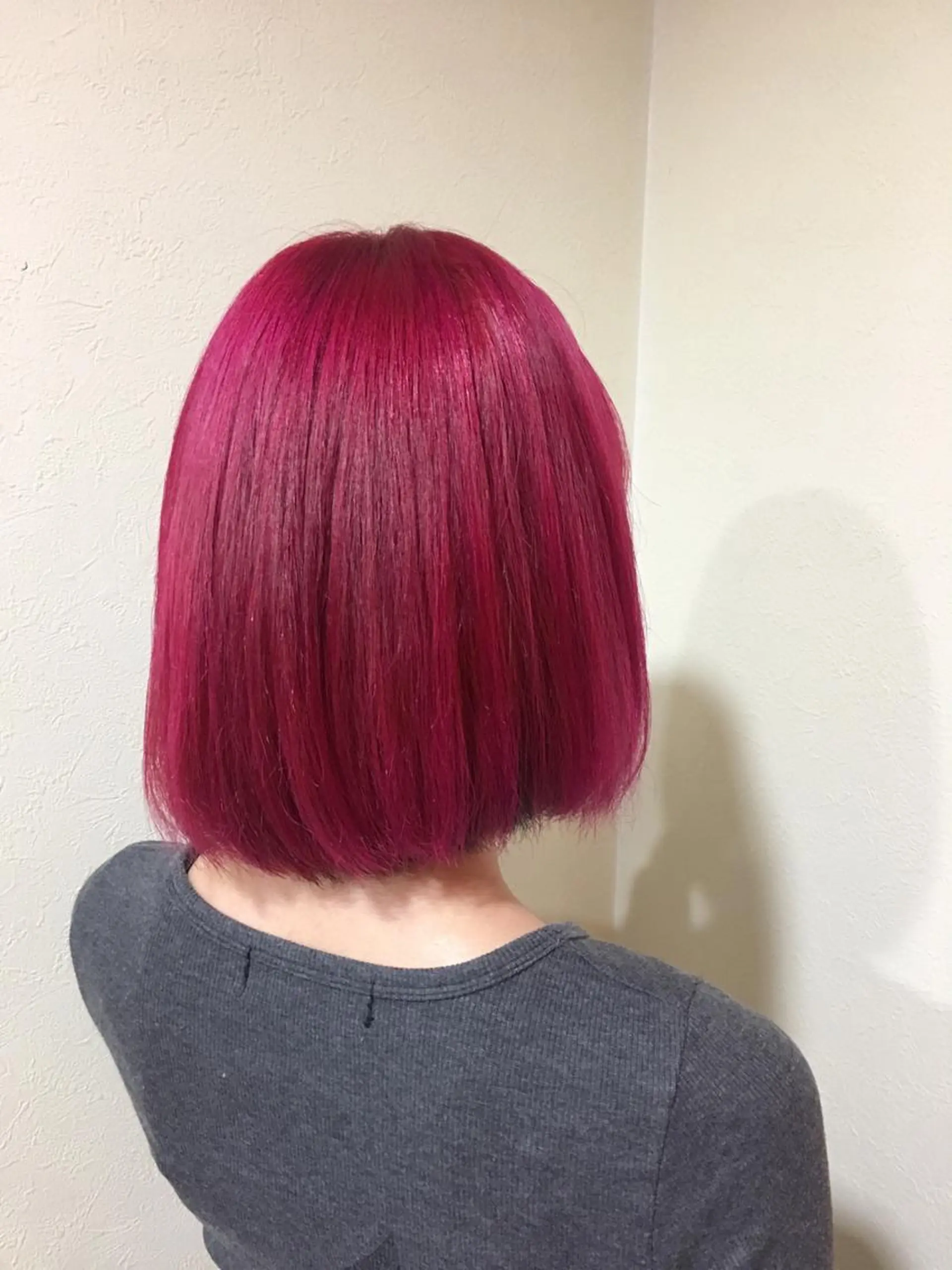 カラー 工藤 綾華のヘアスタイル