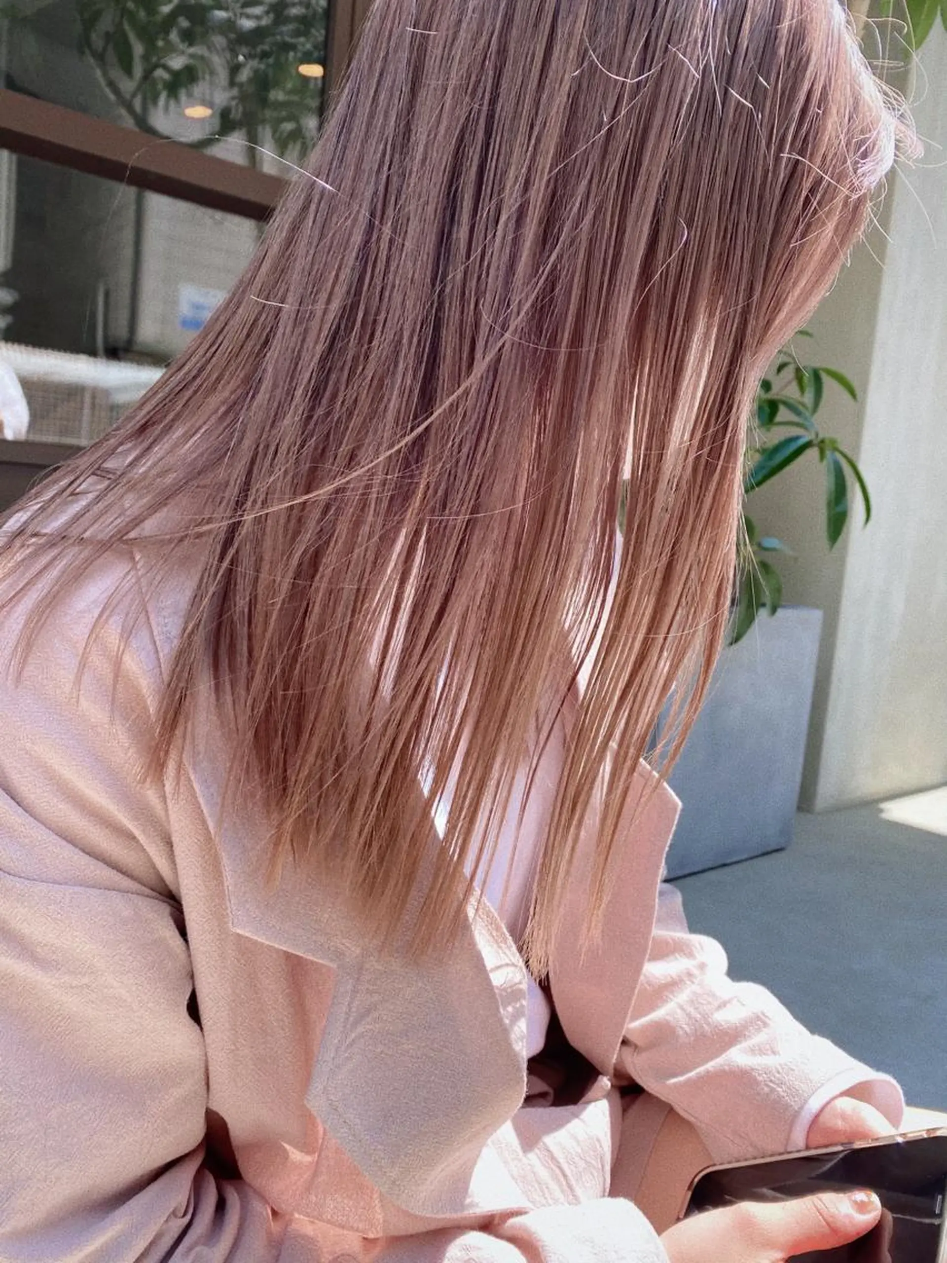 ロング カラー Living所属・ヨシモトリョウ 髪質改善/美髪のヘアスタイル