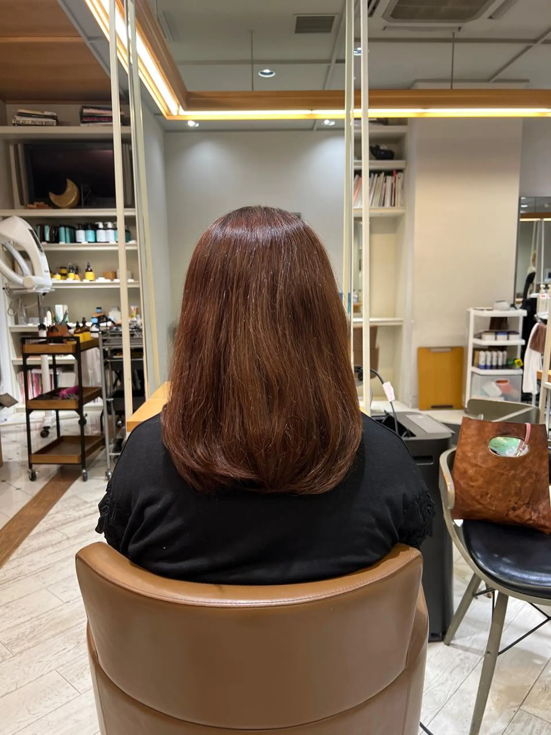 セミロング カラー 顔周りカット レイヤースタイル /宮本セナのヘアスタイル