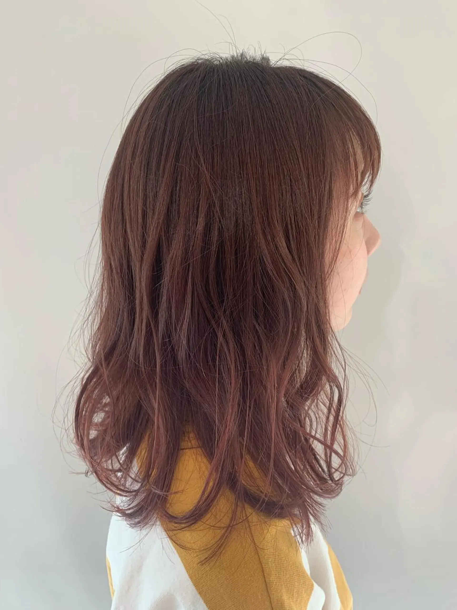 ミディアム カラー パーマ ヘアアレンジ カット ヘアカラー 加藤 綾華のヘアスタイル