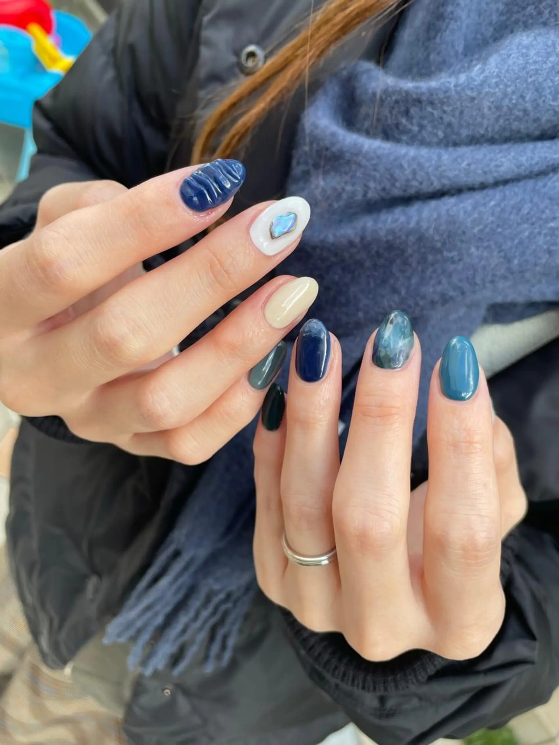 ロング カラー ヘアアレンジ キッズ ネイル マツエク・マツパ アイブロウ 福田 加奈のネイルデザイン