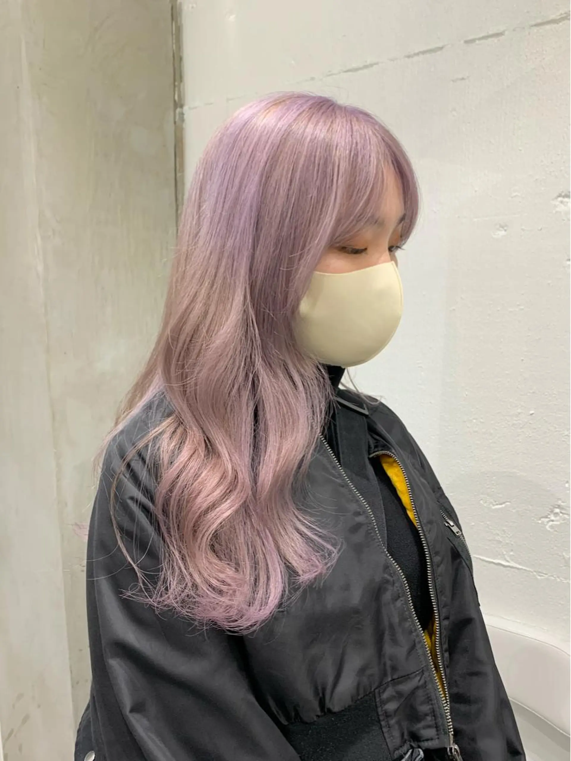 ロング カラー ヘアアレンジ SALOWIN原宿ash店所属・憧れの艶ハイトーンへ 🐈サイサキのヘアスタイル