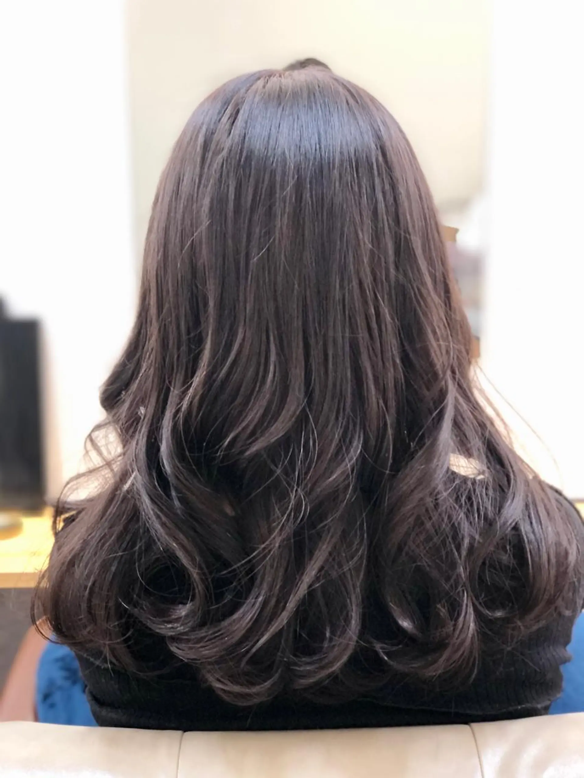 セミロング パープルカラー カット ヘアカラー トリートメント H by Real meのヘアスタイル