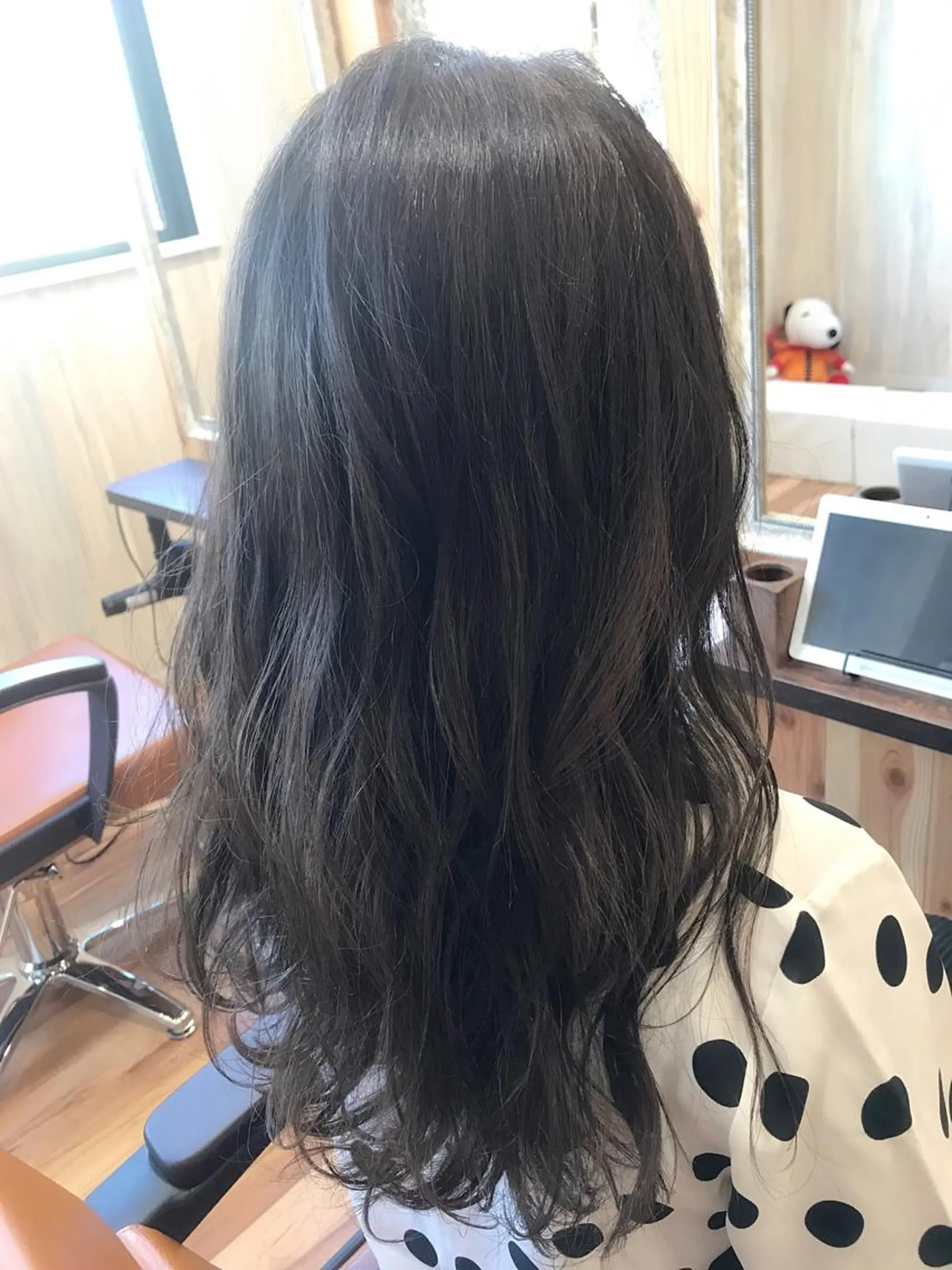 ロング カラー グレージュ ヘアカラー Sourire by Tetote 江坂店所属・土畑 博矢のヘアスタイル