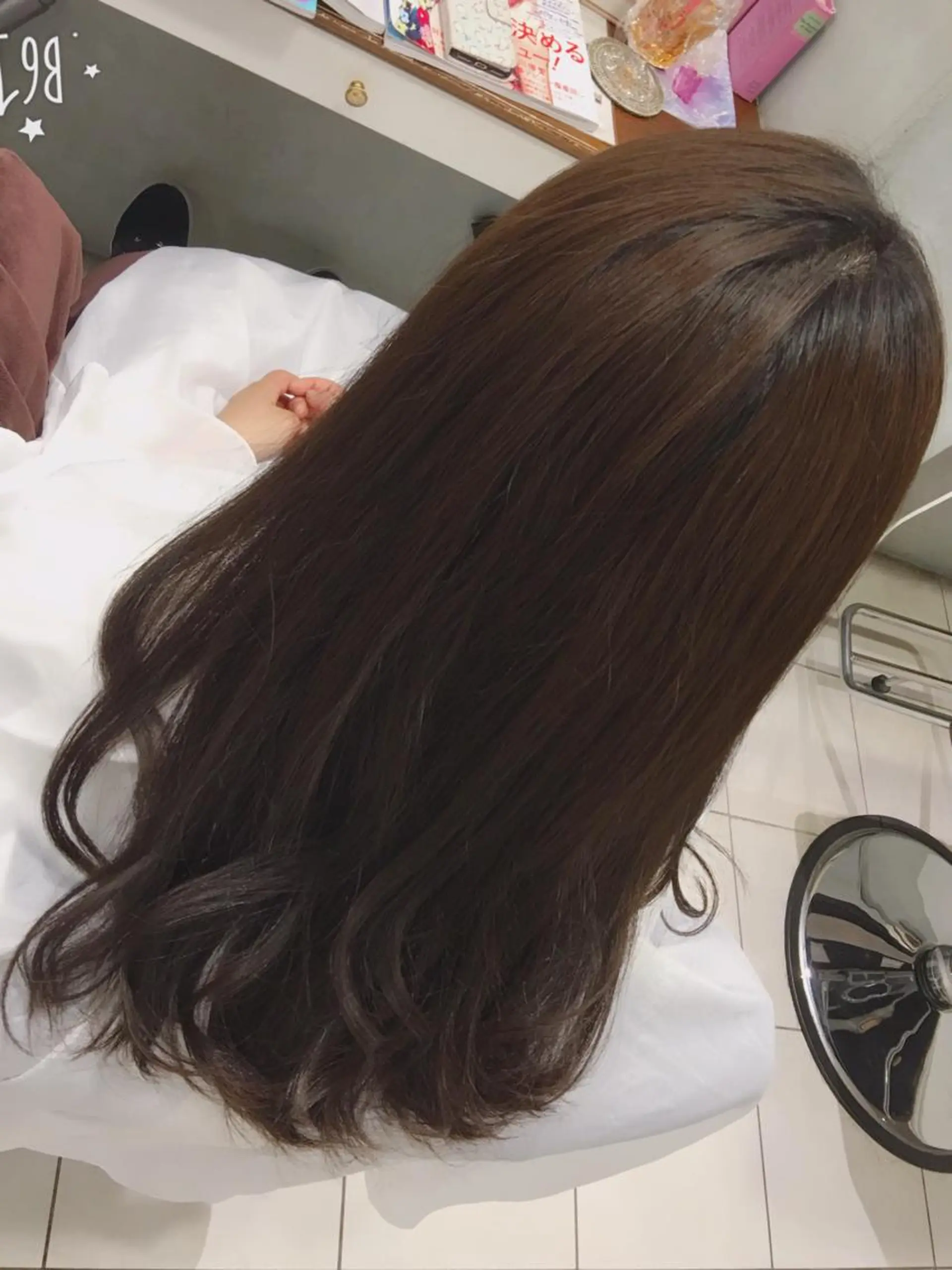 ロング パーマ ストレートパーマ ブリーチカラー🌈 嘉名 真樹のヘアスタイル