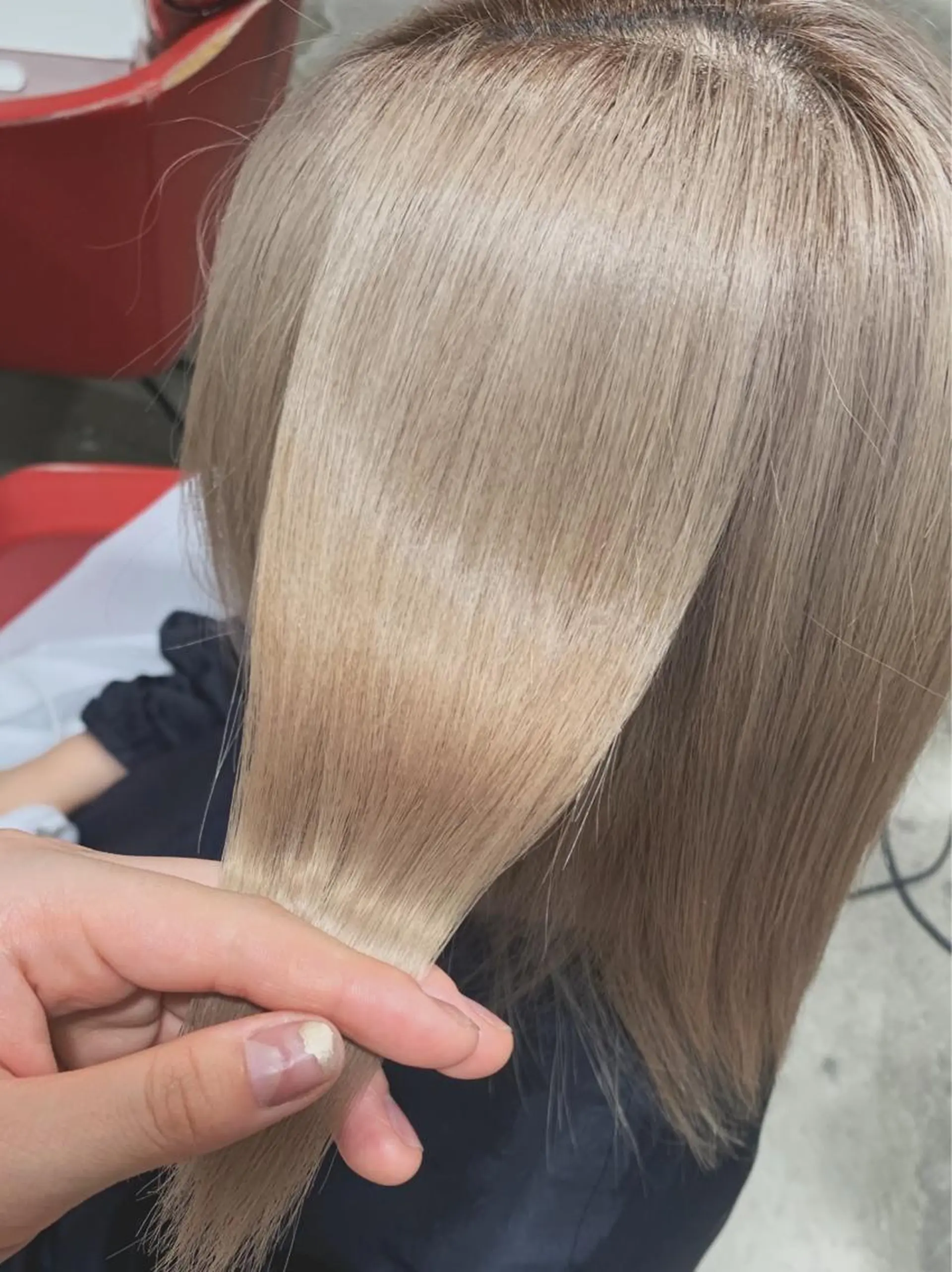 ミディアム SYUK高円寺所属・ベージュ/暖色カラー /ボブ/ミカのヘアスタイル