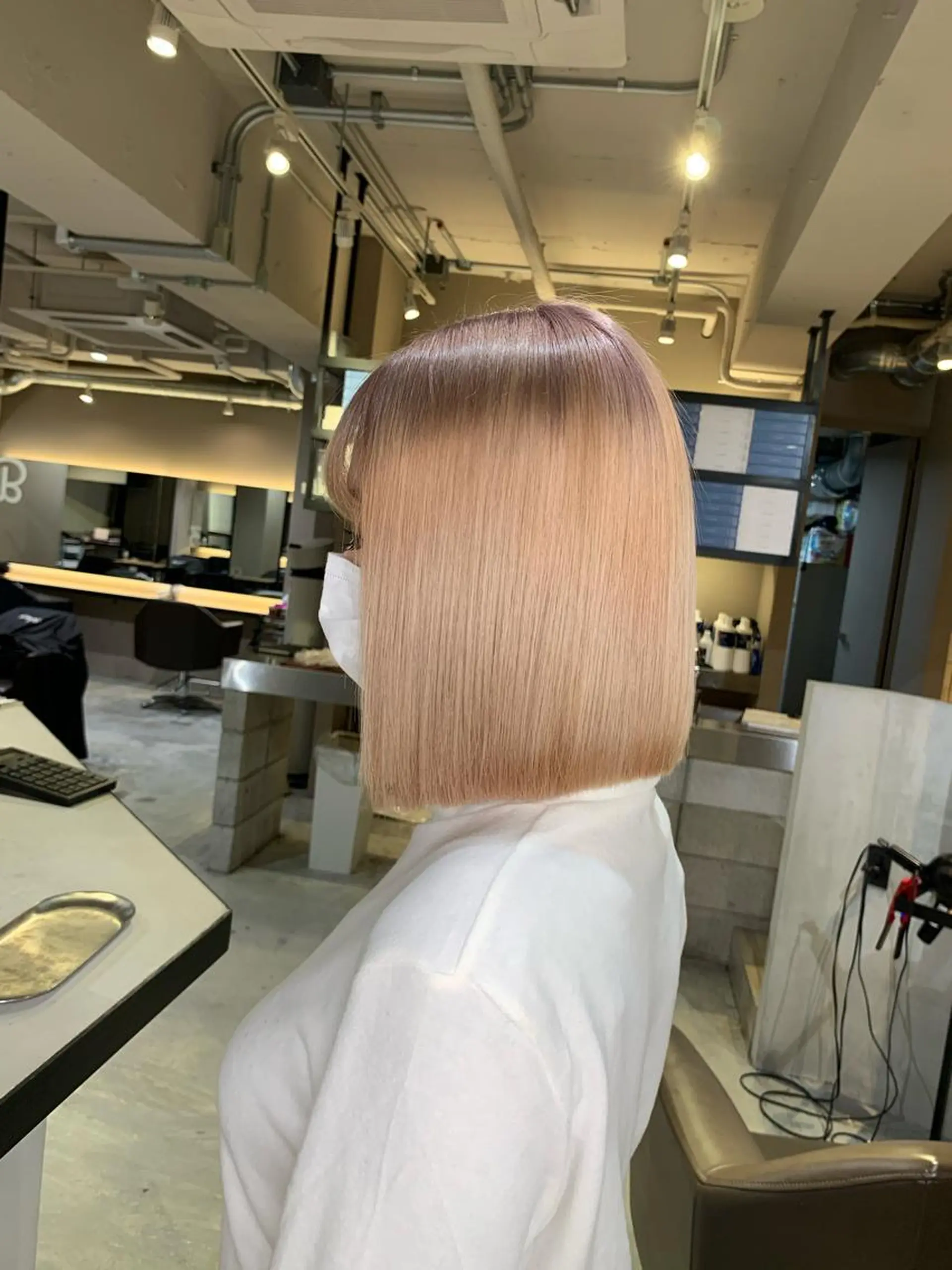 ミディアム カラー ヘアアレンジ ブロンド ボブ 全国No.1歴あり HINATA🥇のヘアスタイル