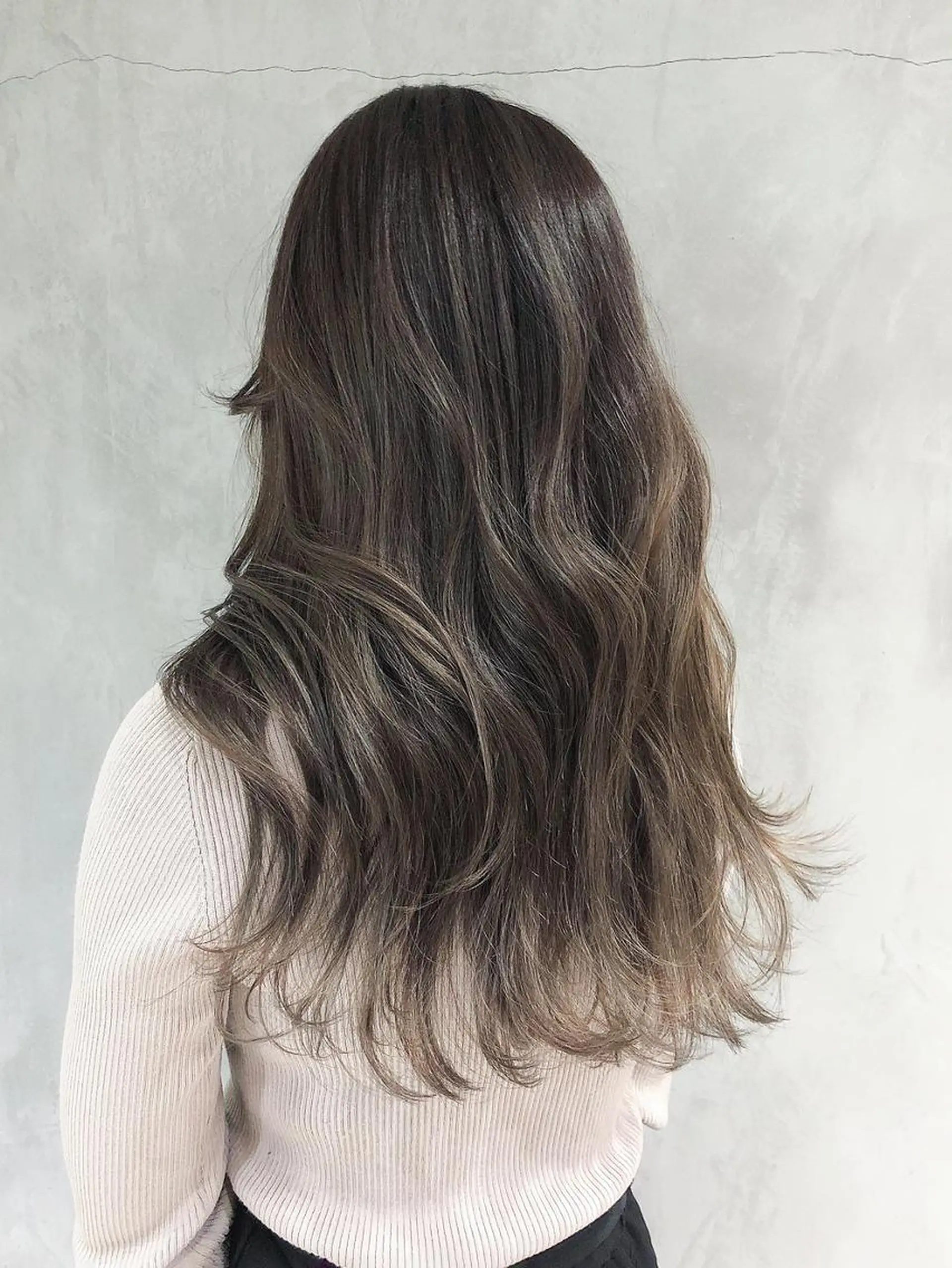 カラー パーマ ヘアアレンジ グレージュ ミルクティーグレージュ カット ヘアカラー トリートメント ITbyALBUM 中野店のヘアスタイル