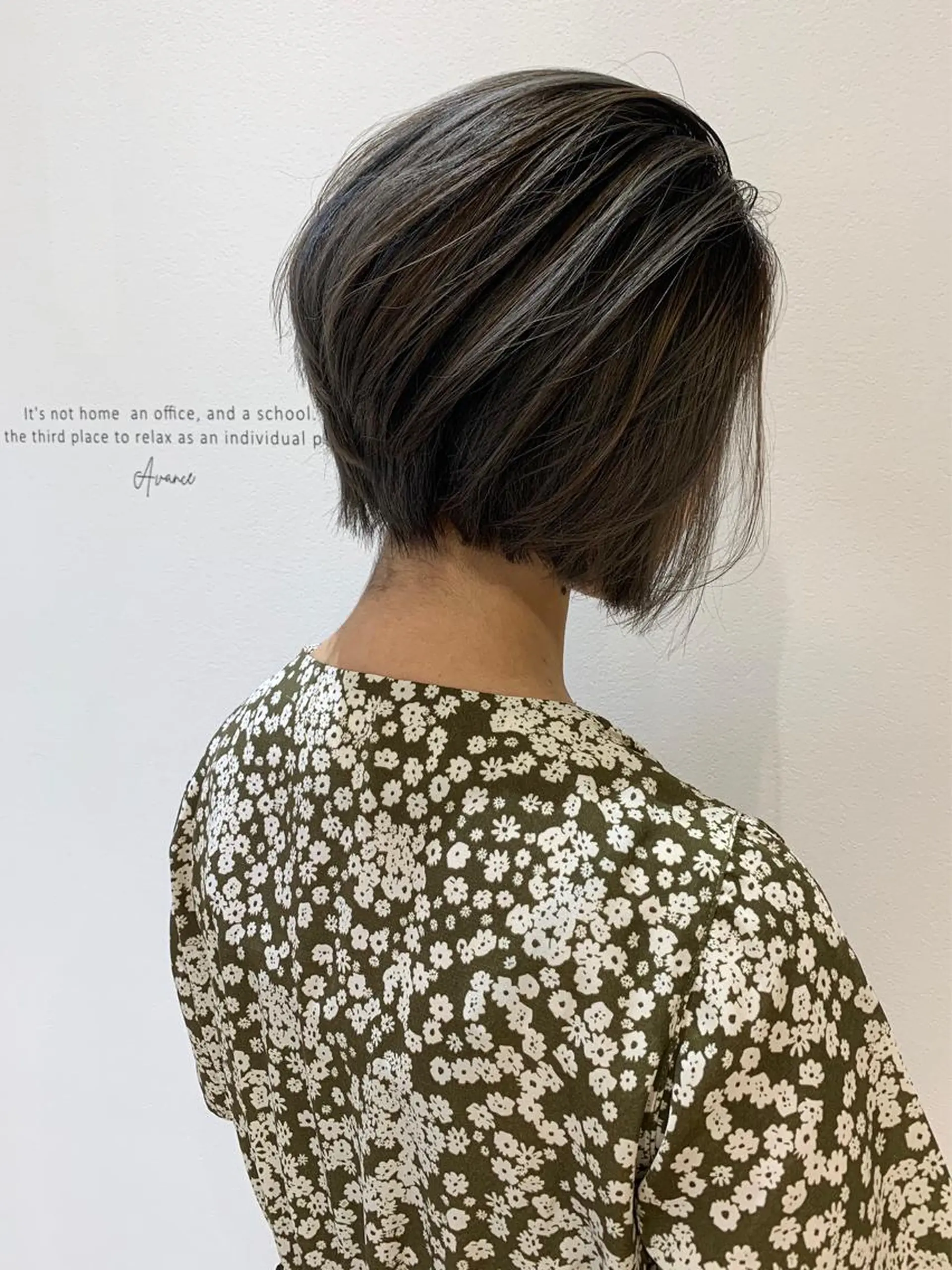 ショート カラー ハンサムショート バレイヤージュ グレージュ レイヤーカット ショートヘア カット ヘアカラー トリートメント Roid 代表✨HIROのヘアスタイル