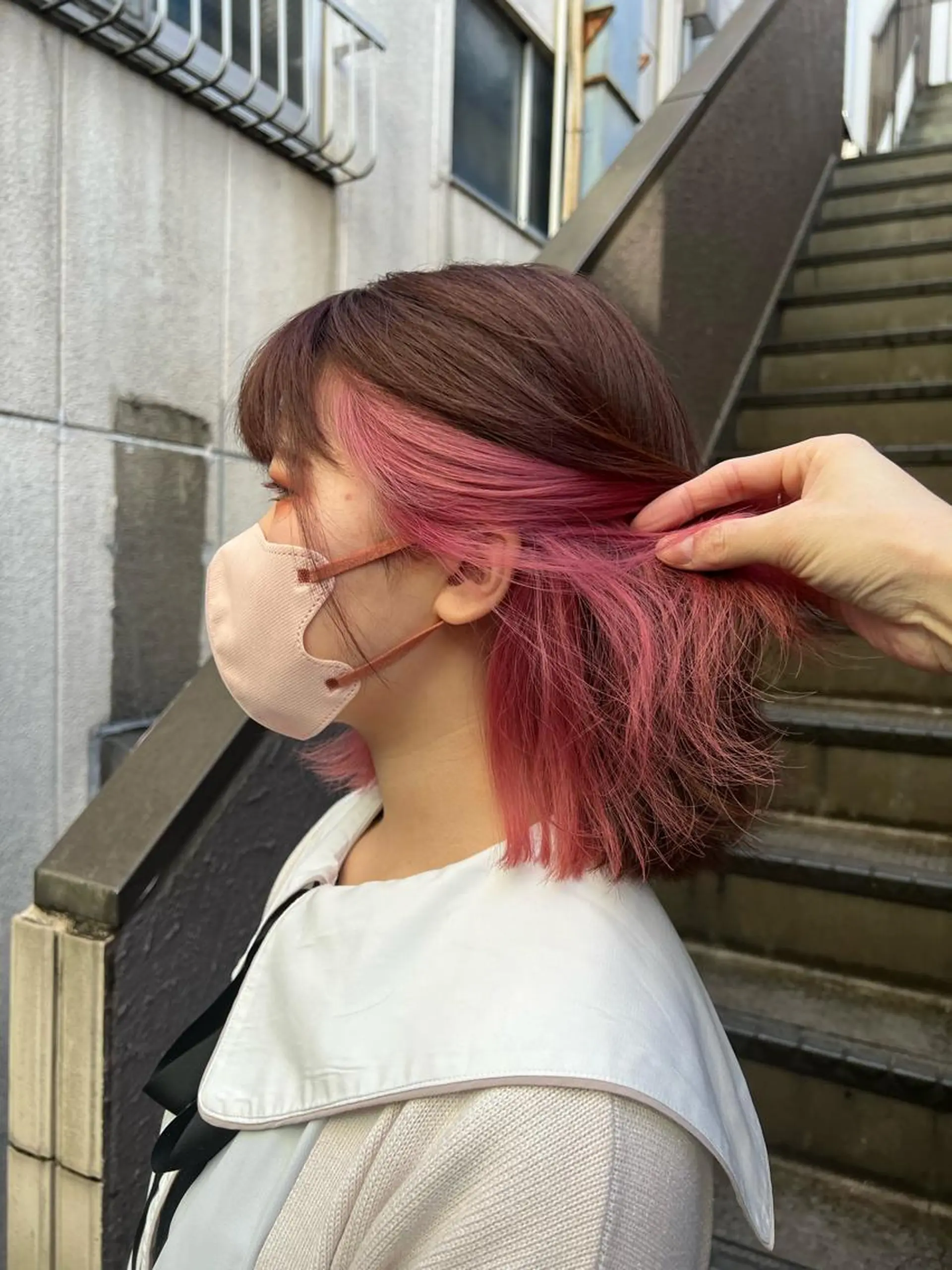 ミディアム カラー インナーカラー ピンクカラー レイヤーカット ace share salon所属・韓国風パーマ/ 菅沼 成郷のヘアスタイル