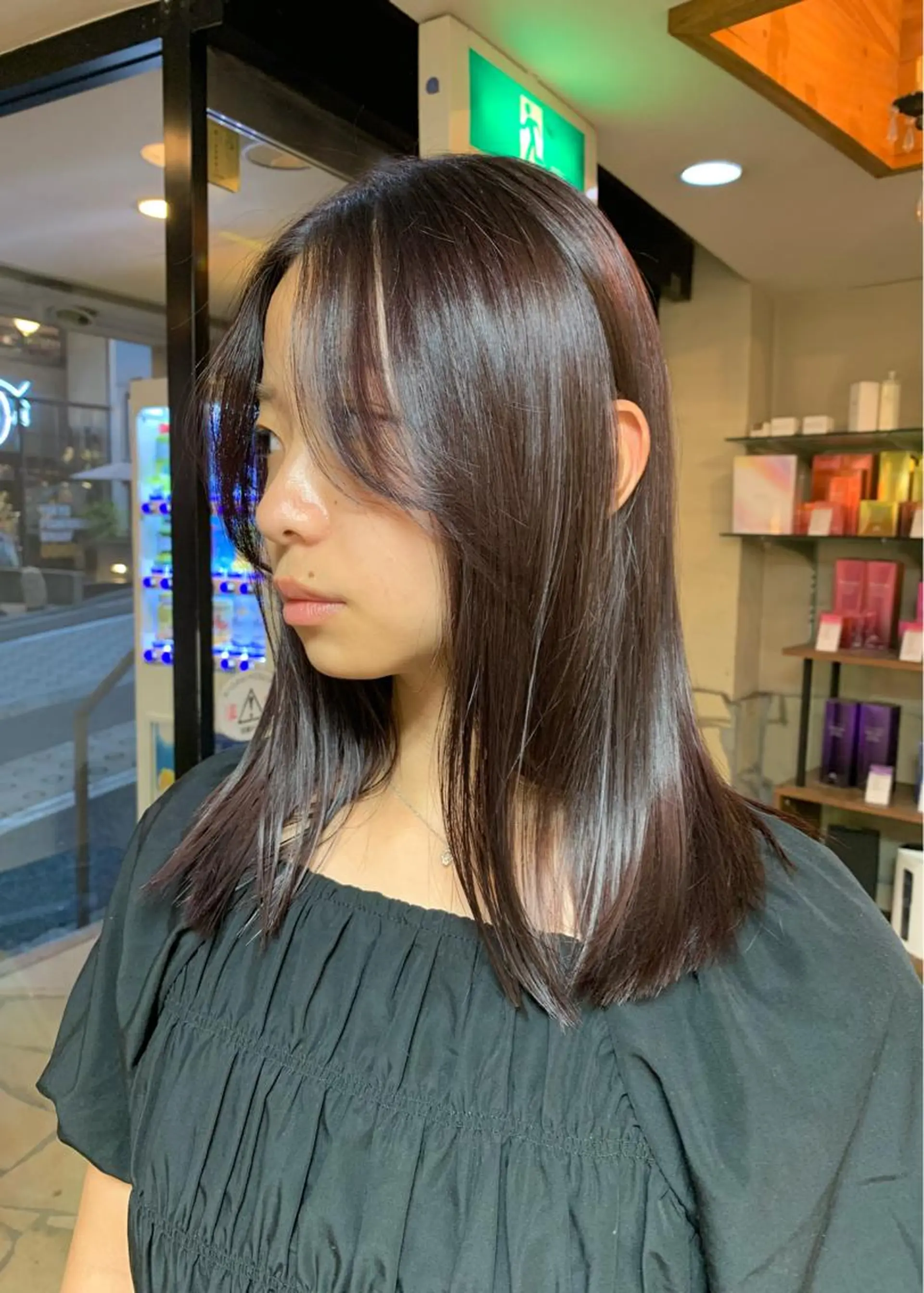 ミディアム カラー ブリーチ ブラウンカラー ラベンダーカラー ラベンダーブラウン ブリーチなしカラー カット ヘアカラー トリートメント LUMO所属・矢野 晃平のヘアスタイル