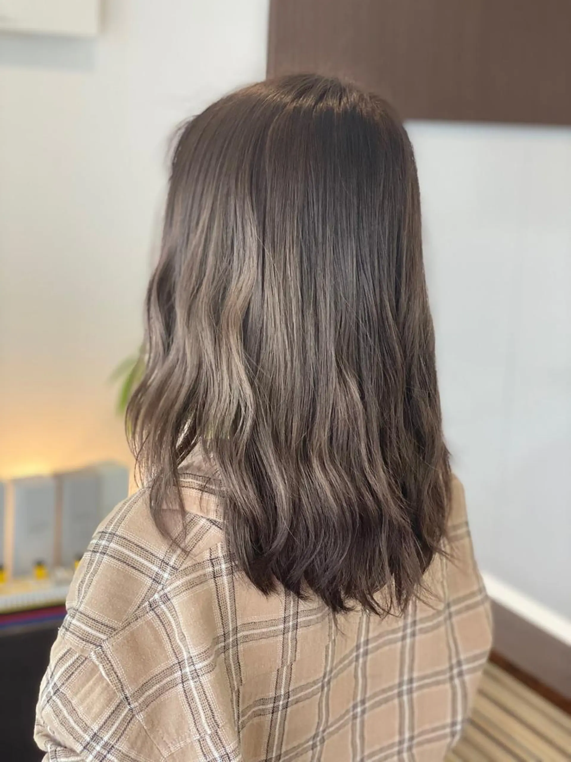 ロング カラー 堀内 七海のヘアスタイル