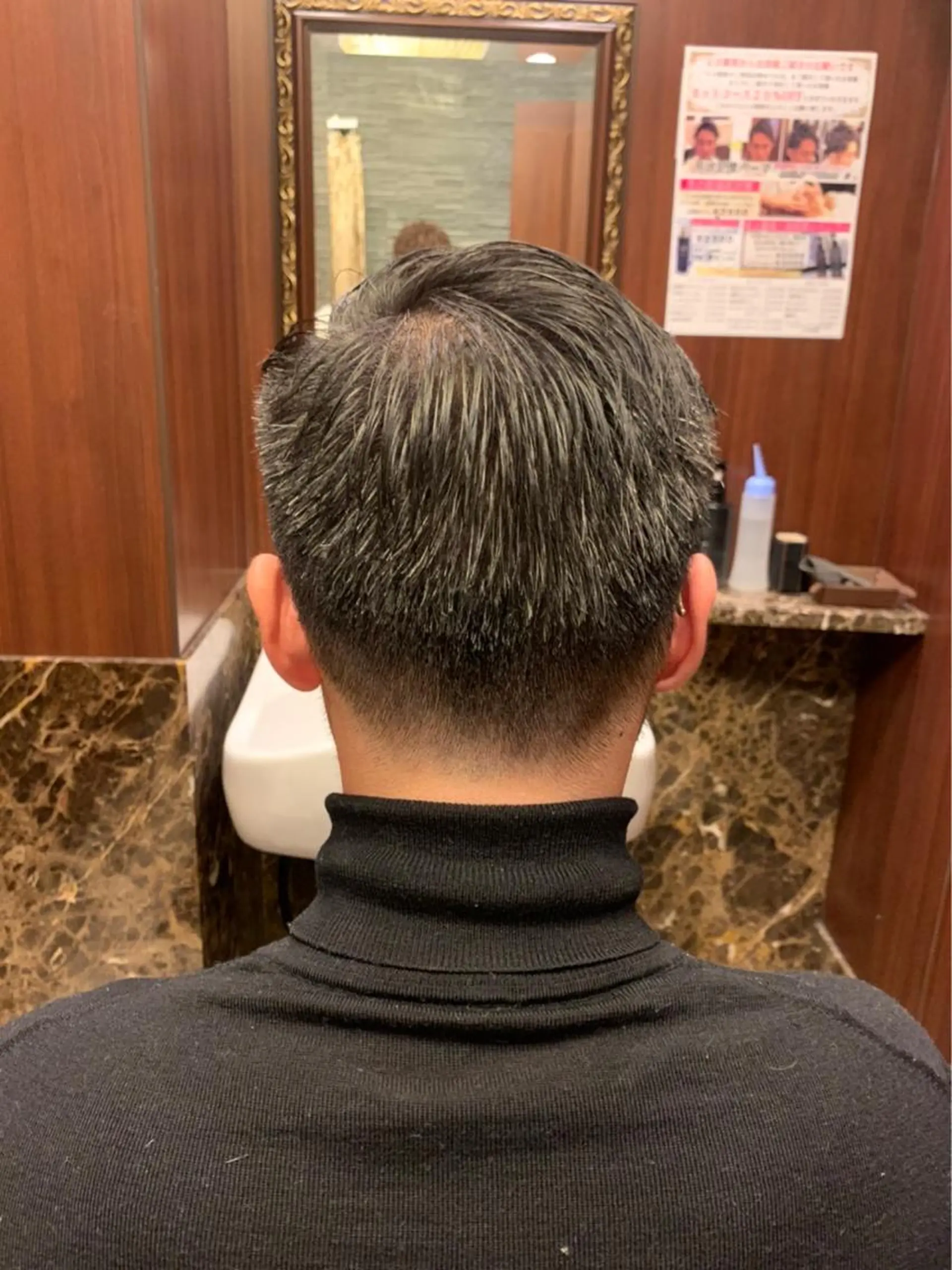 メンズ ヒロ銀座所属・小林 あいのヘアスタイル