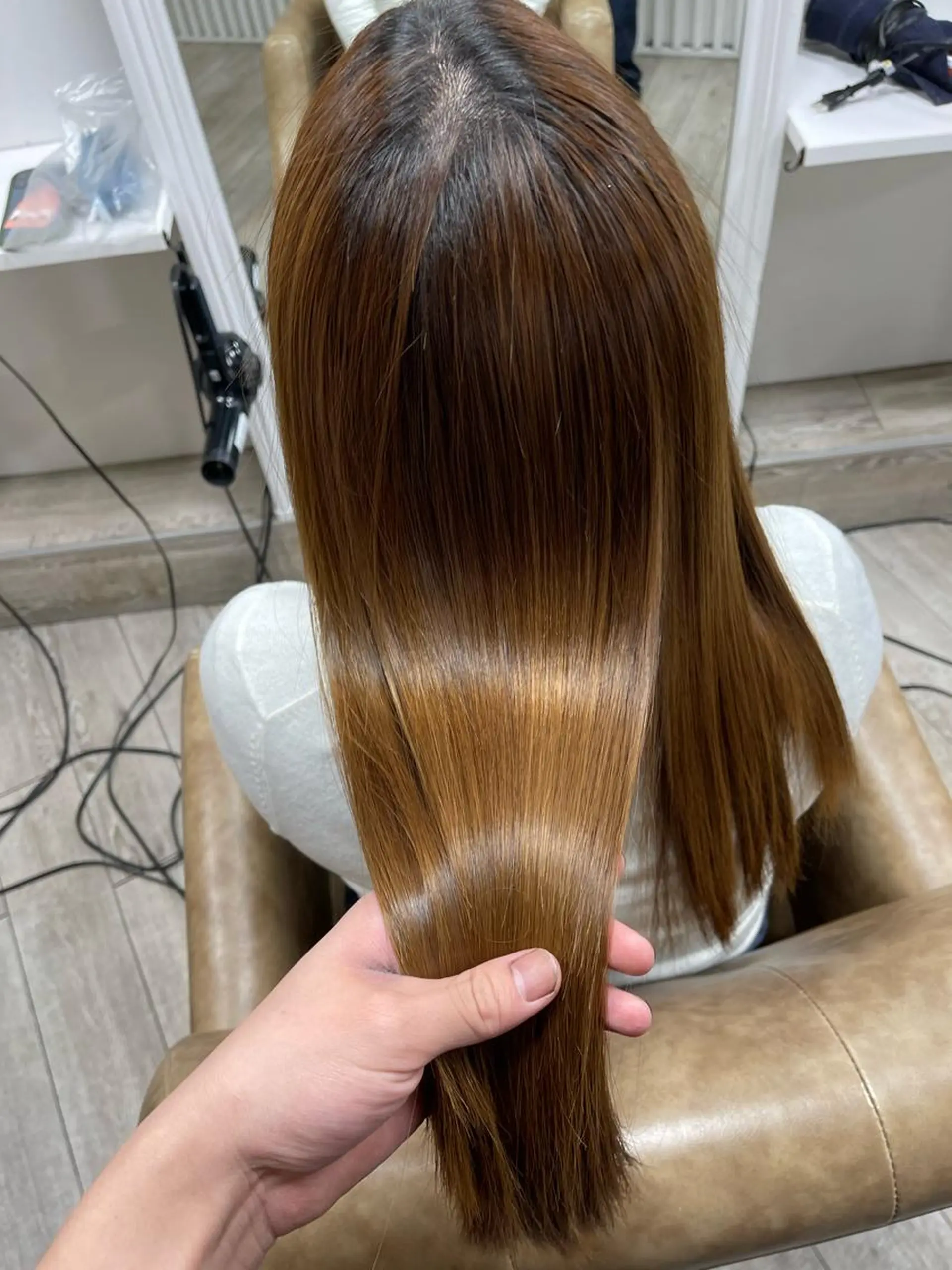 セミロング 酸性ストレート 川崎 龍馬のヘアスタイル