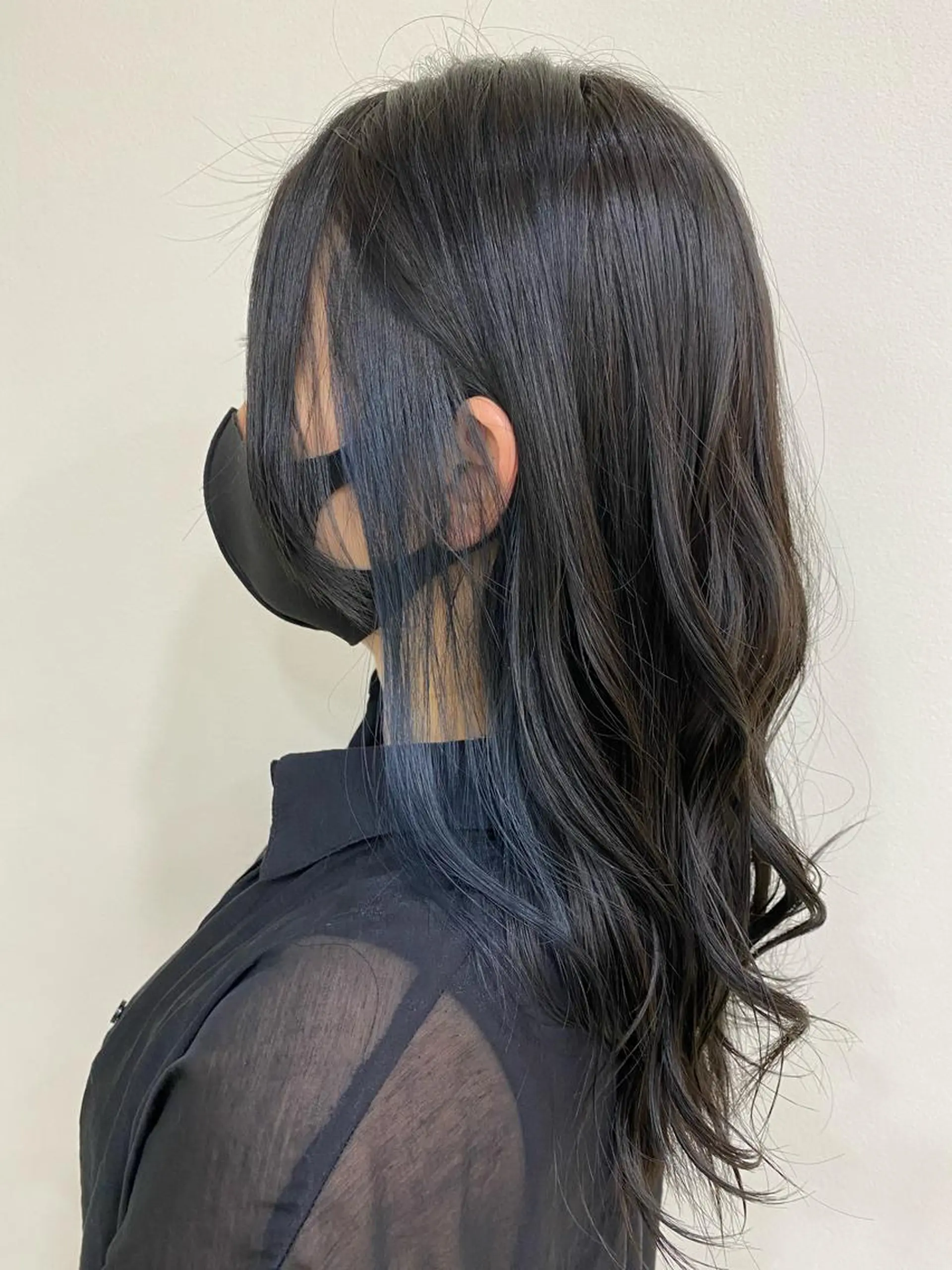 ロング ヘアカラー 内田 遥香のヘアスタイル