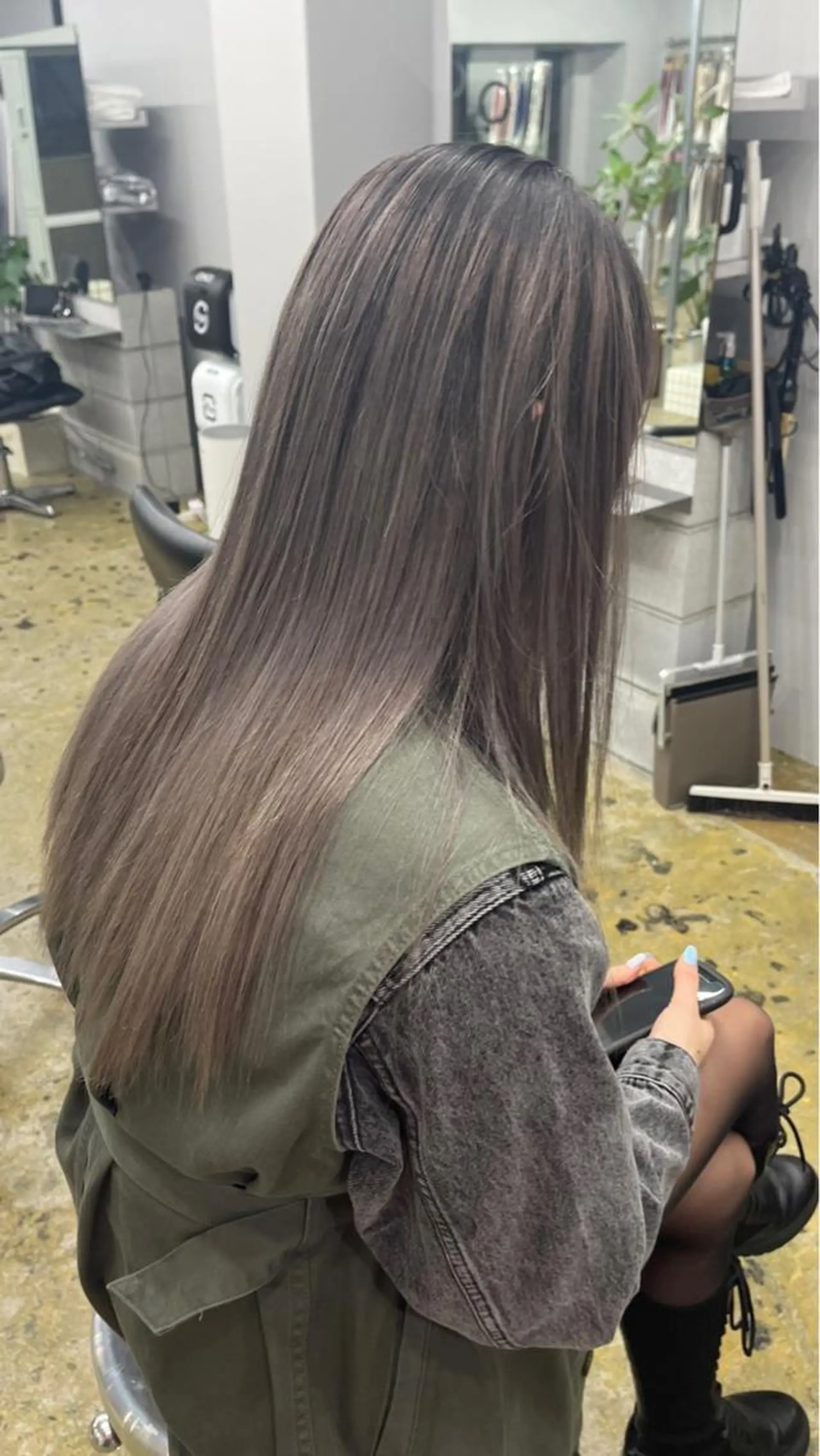 ロング LAME所属・RU NAのヘアスタイル