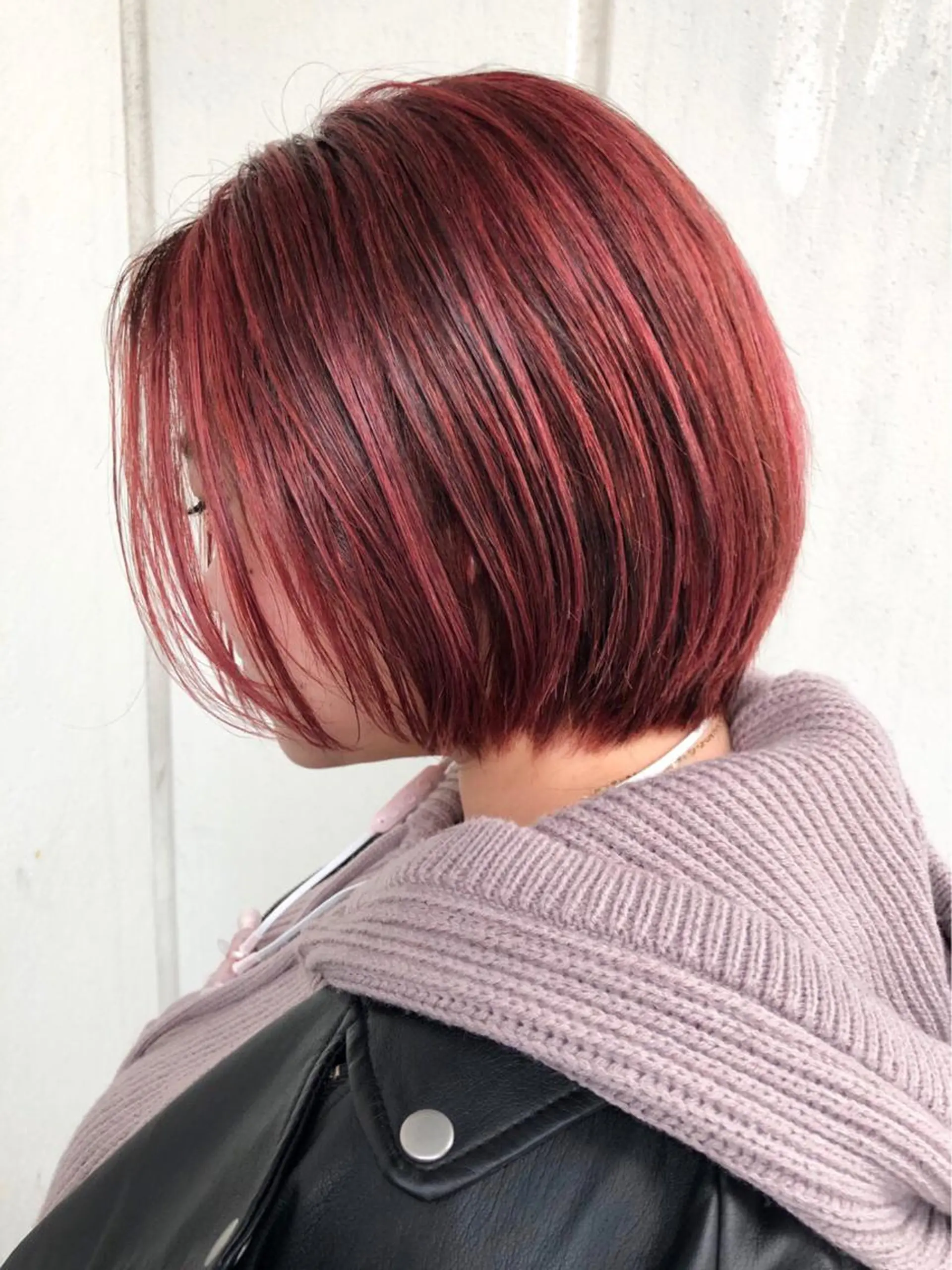 ショート カラー ハイライトカラー ボブ ハイライト カット ヘアカラー トリートメント Loom.所属・村上雅人 ナチュラルモードのヘアスタイル