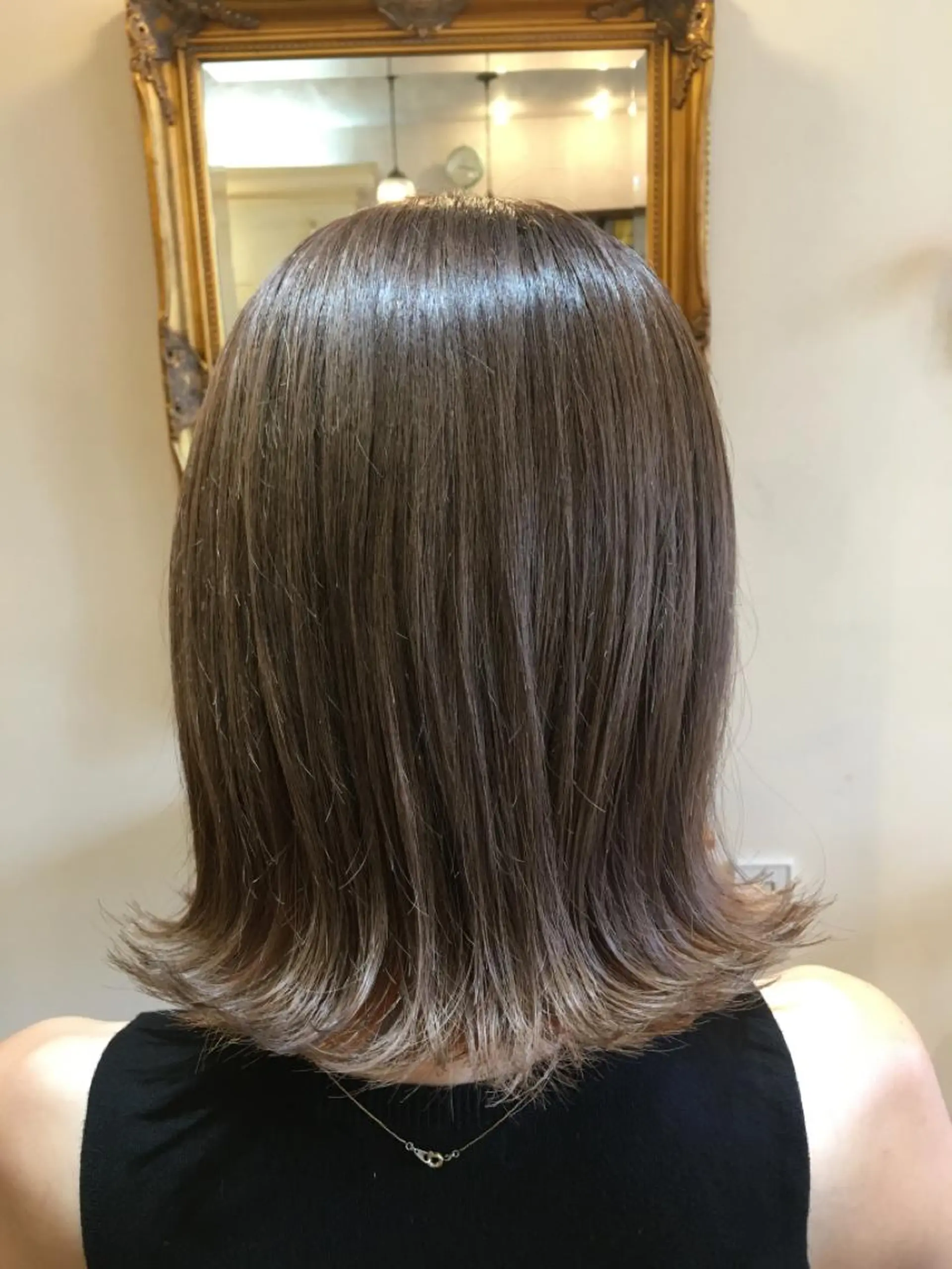 ミディアム カラー グレージュ カット ヘアカラー トリートメント プラーチェ 相模大野店所属・plaatje 義見のヘアスタイル