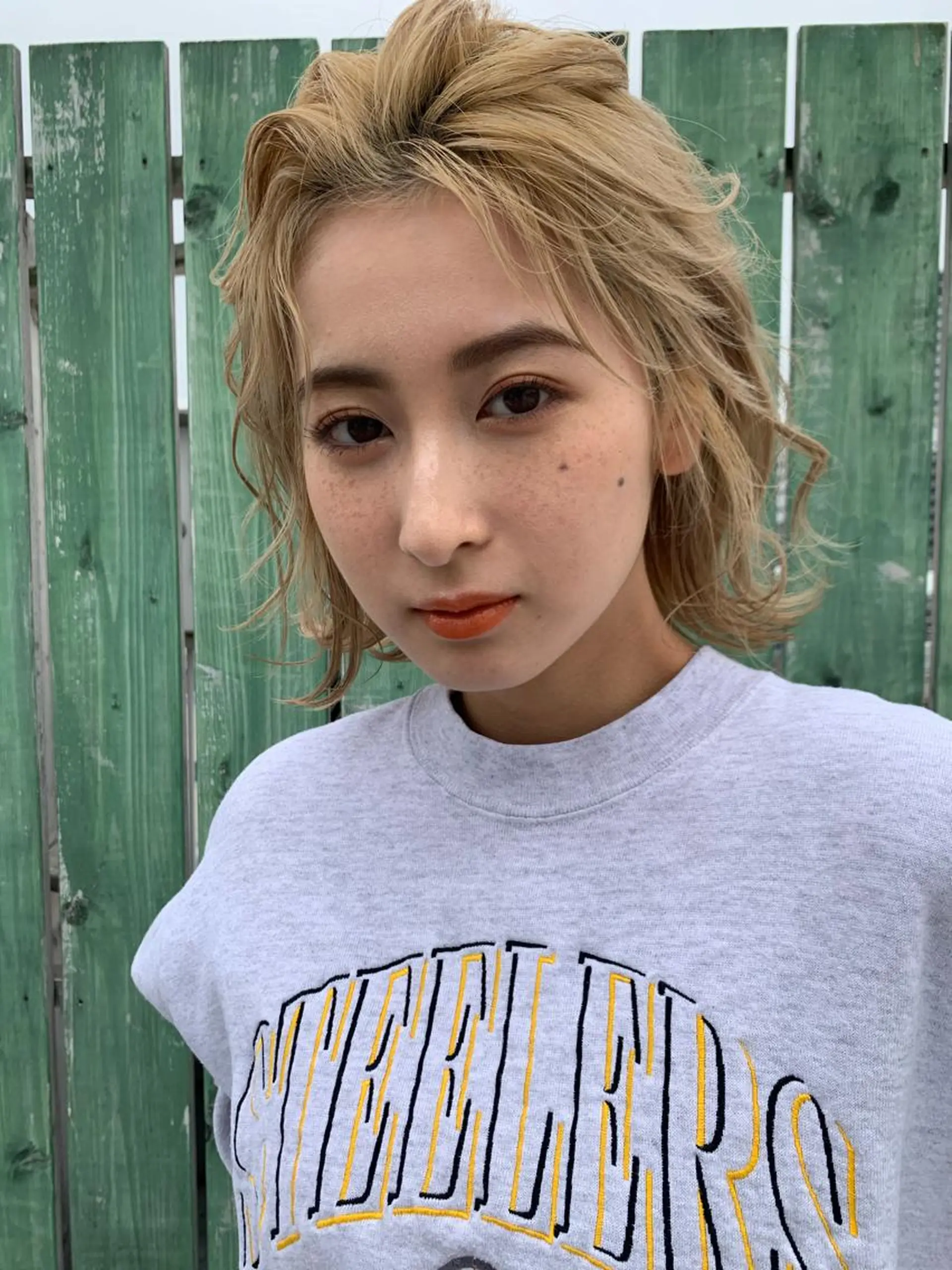 カラー ヤマダ サクラのヘアスタイル