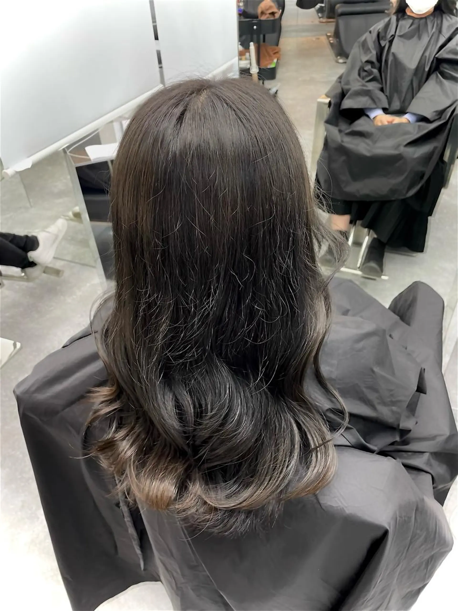 セミロング カラー 口コミ高評価✨ 安達ももかのマツエク・マツパデザイン