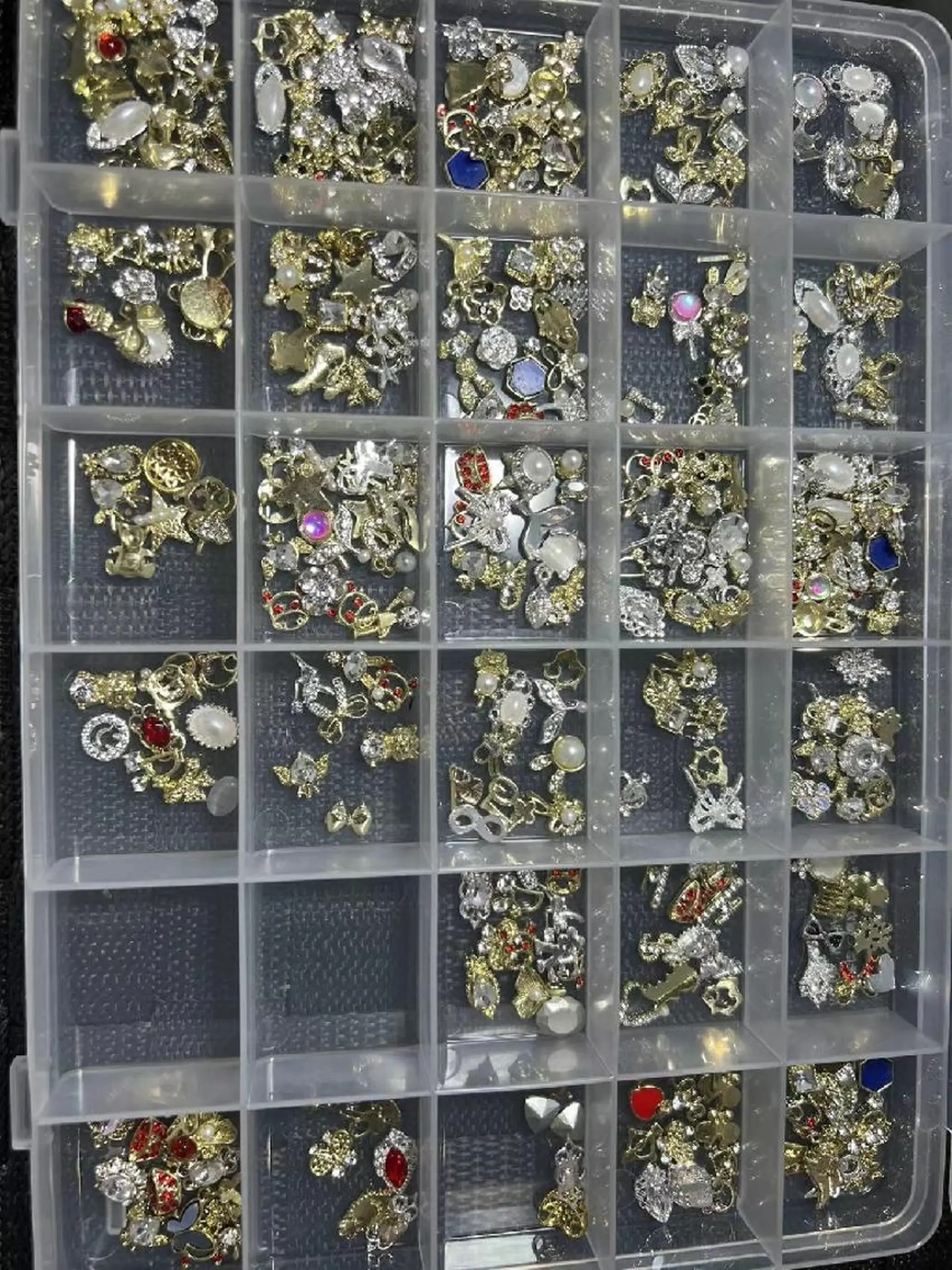 ネイル N. サロン所属・Theone栄店 田口のネイルデザイン