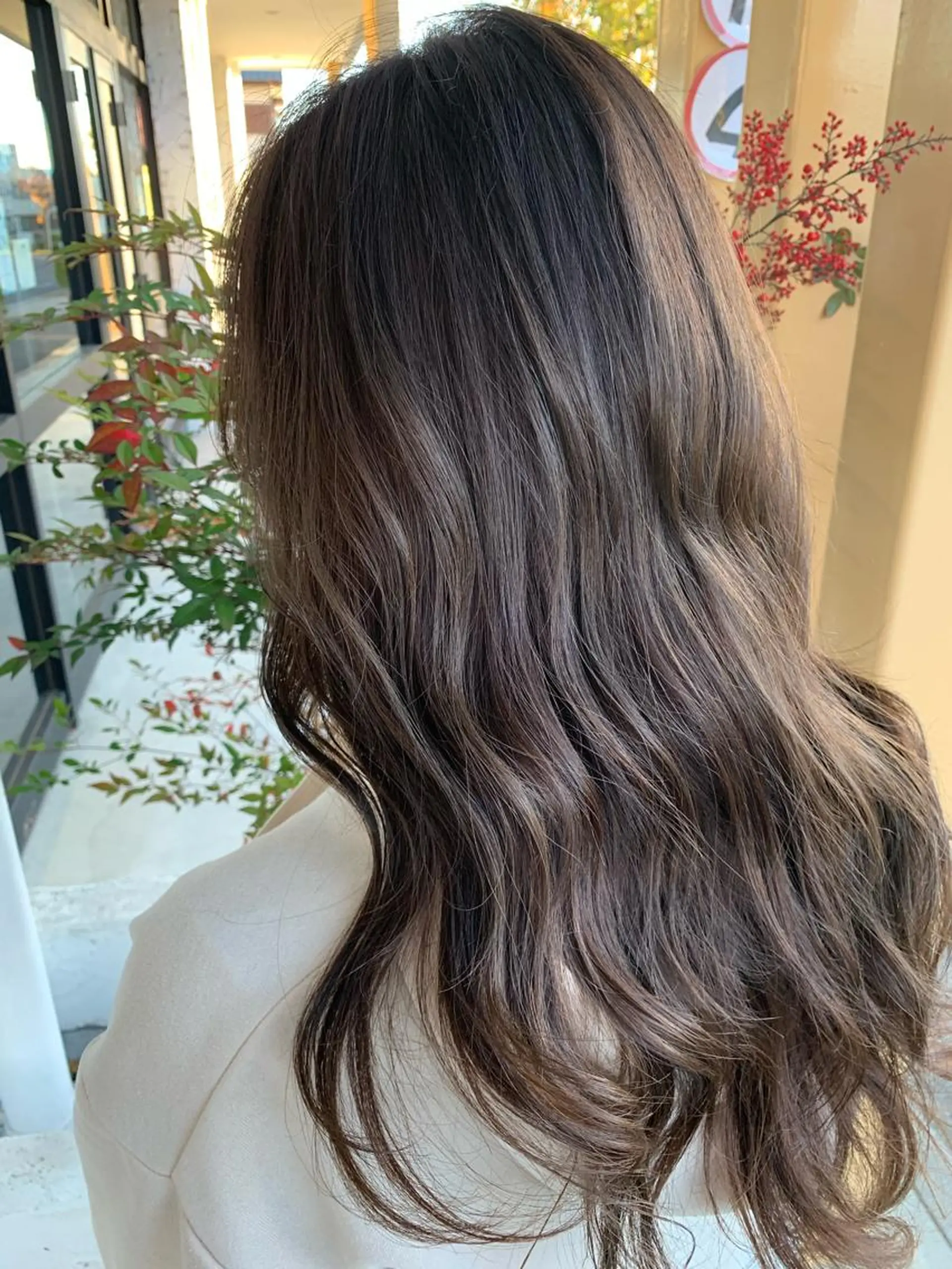 ロング カラー アッシュ アッシュグレー アッシュグレージュ グレージュ Gain所属・Gain Nanamiのエステ・リラクイメージ