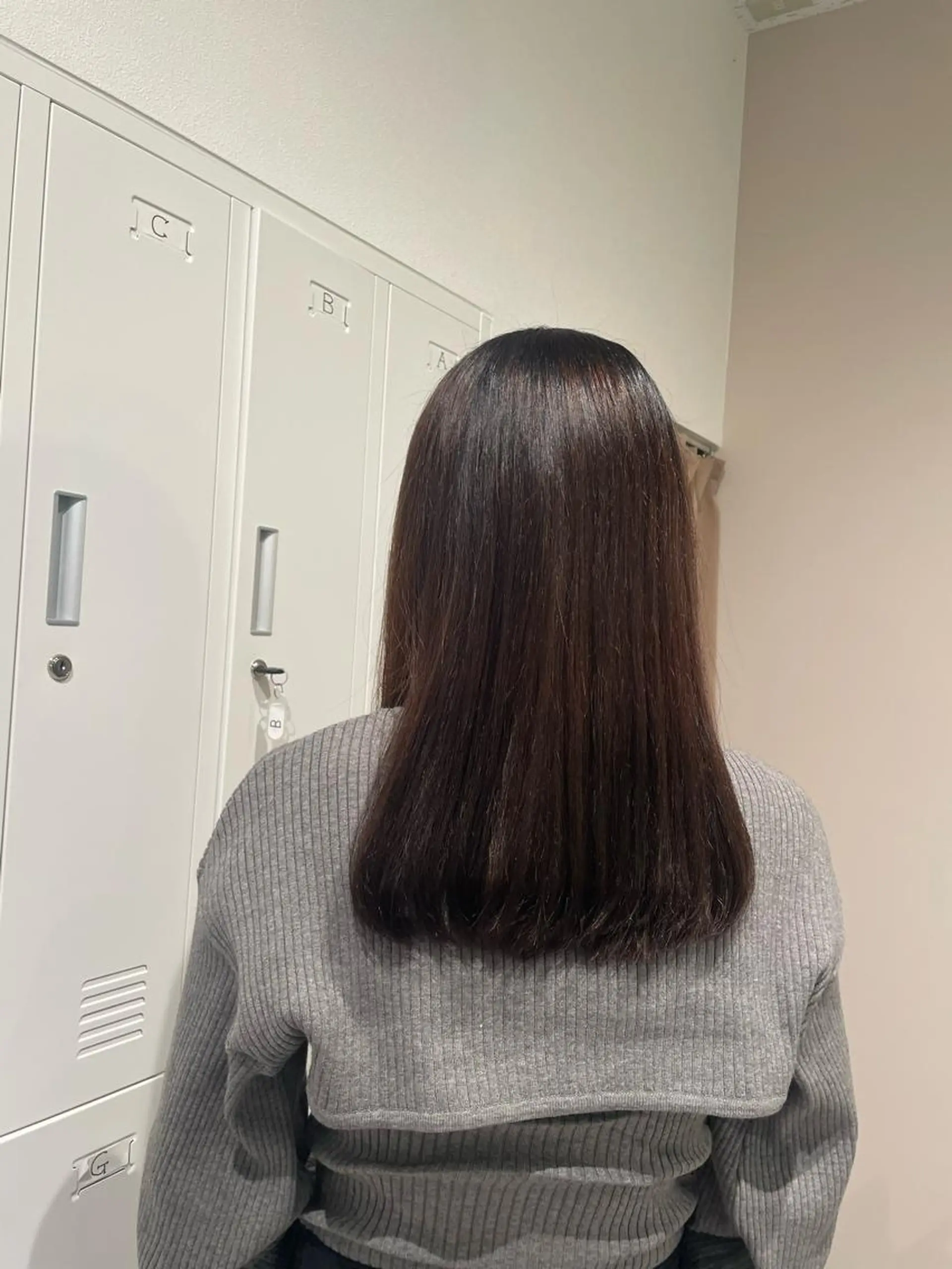 セミロング 酒見 里奈のヘアスタイル