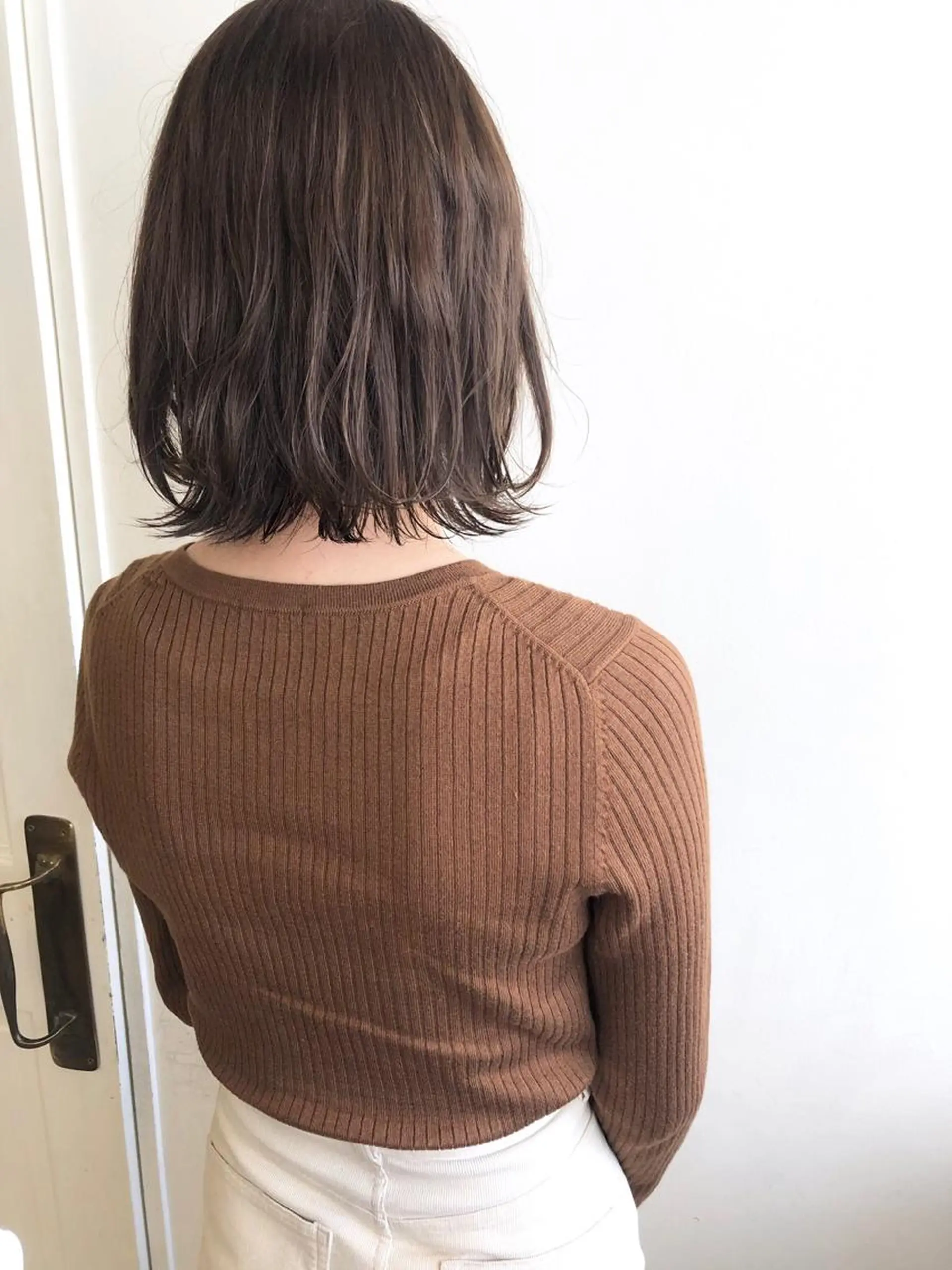 ショート カラー ヘアカラー トリートメント MIOベージュカラー 柔らかいカラーのヘアスタイル