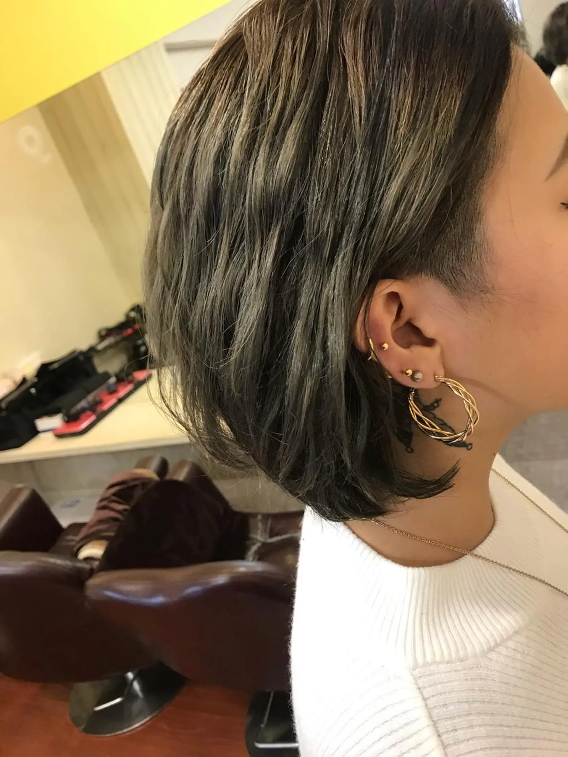 ショート カラー ヨシダ トオルのヘアスタイル