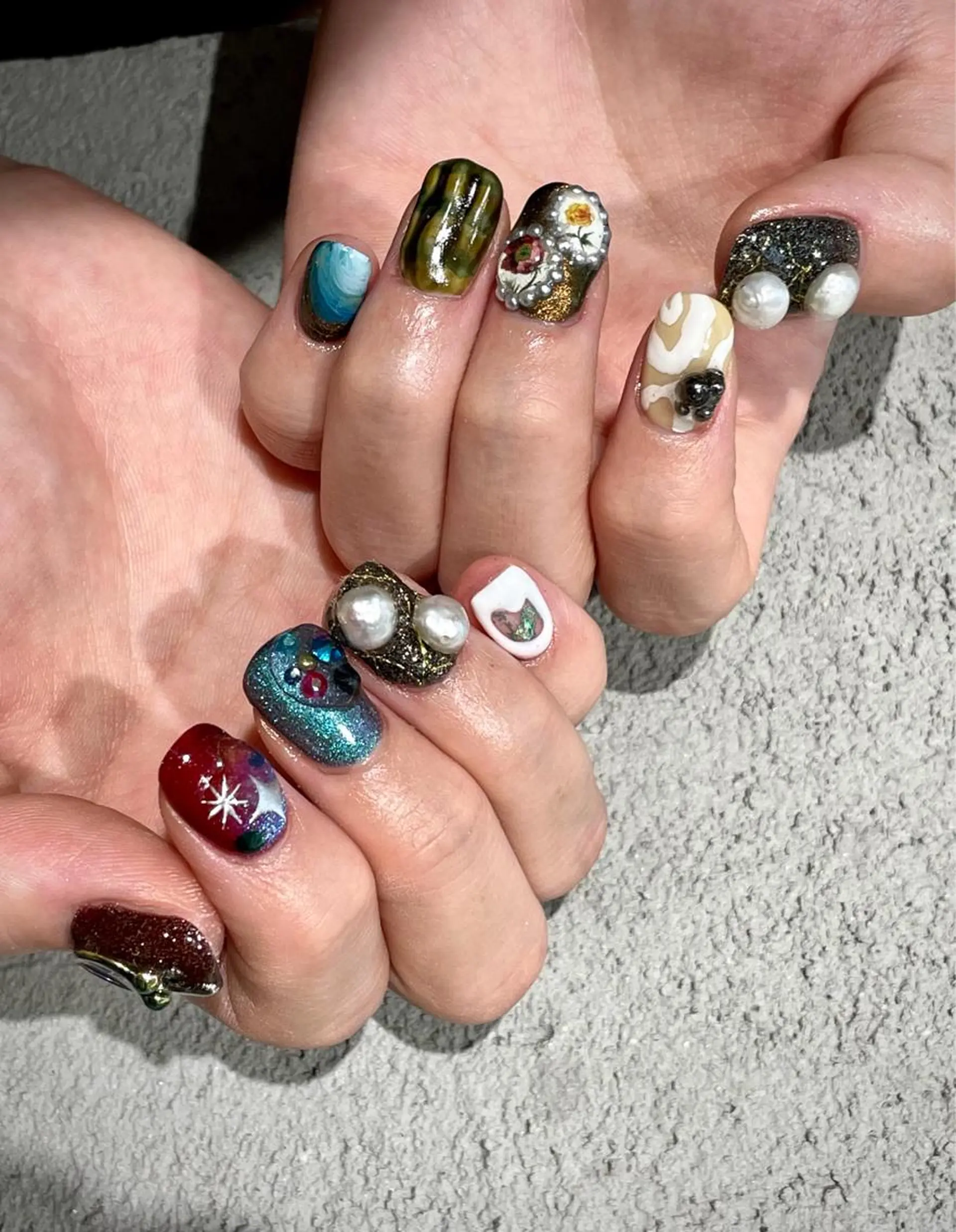 ミディアム m kaori𓃟のネイルデザイン