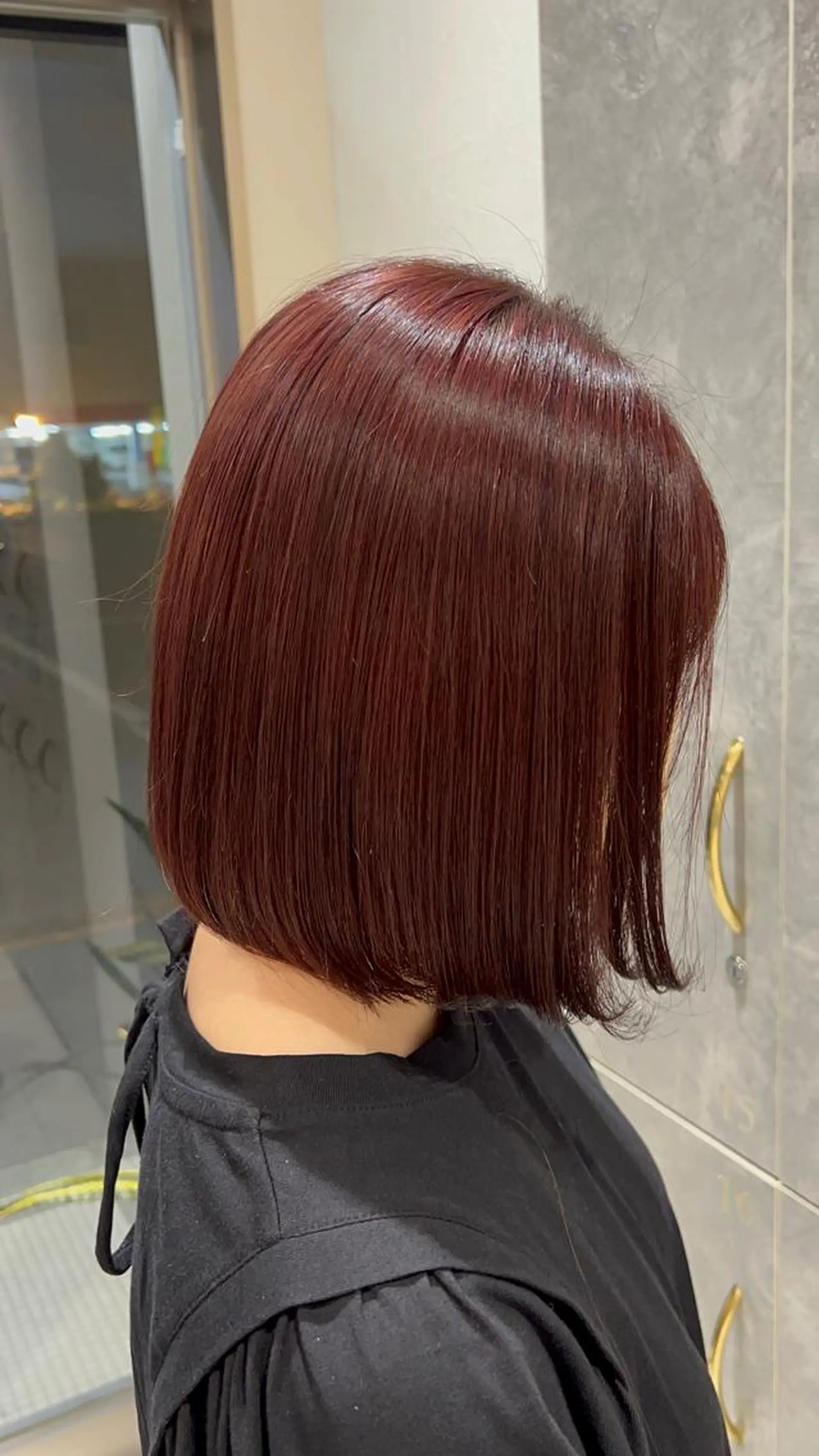 ミディアム 中嶋 彩乃のヘアスタイル