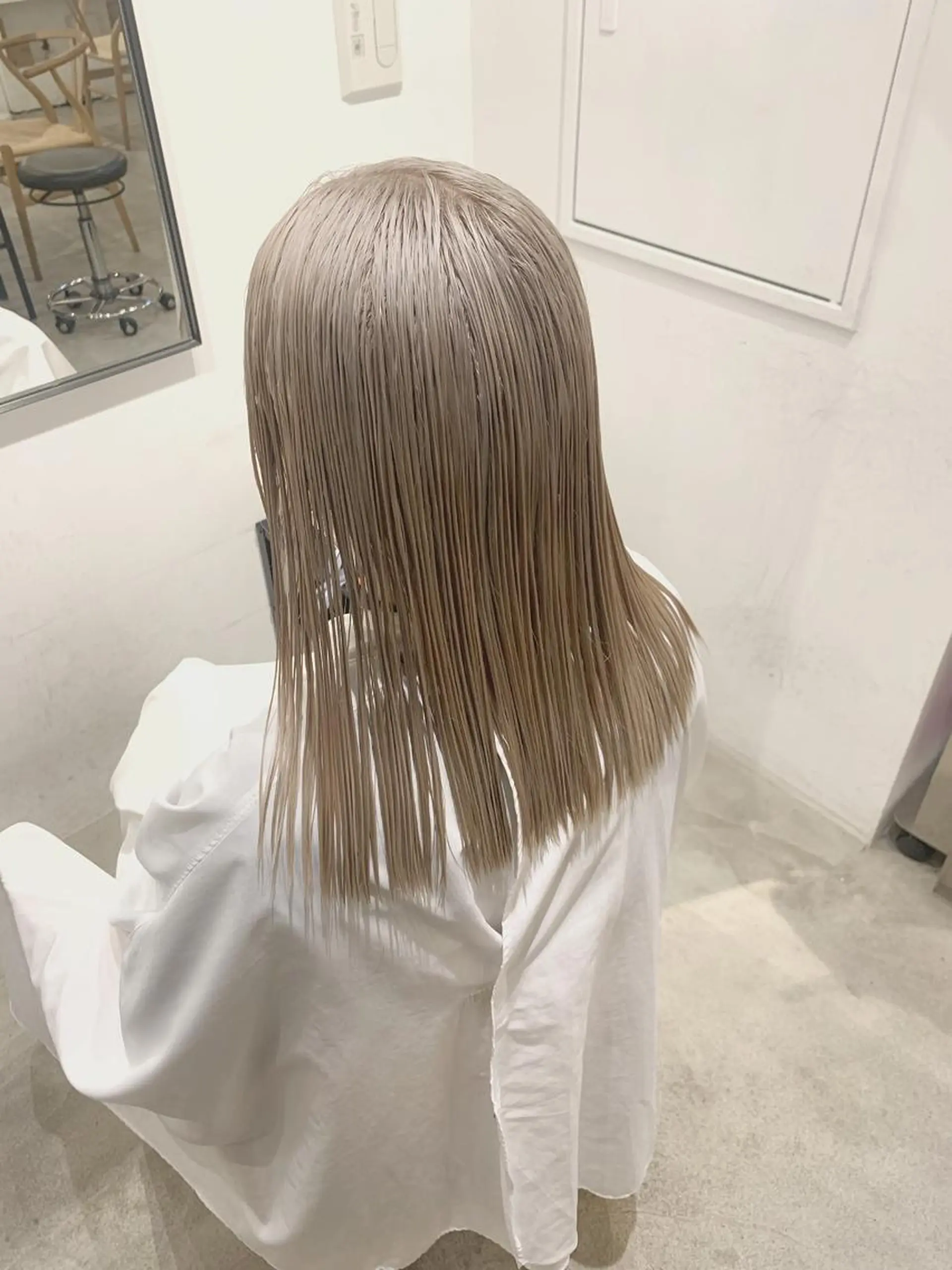 ミディアム ヘアカラー トリートメント ハイトーンNo.1✨ パーマ✨イマイタツヤのヘアスタイル