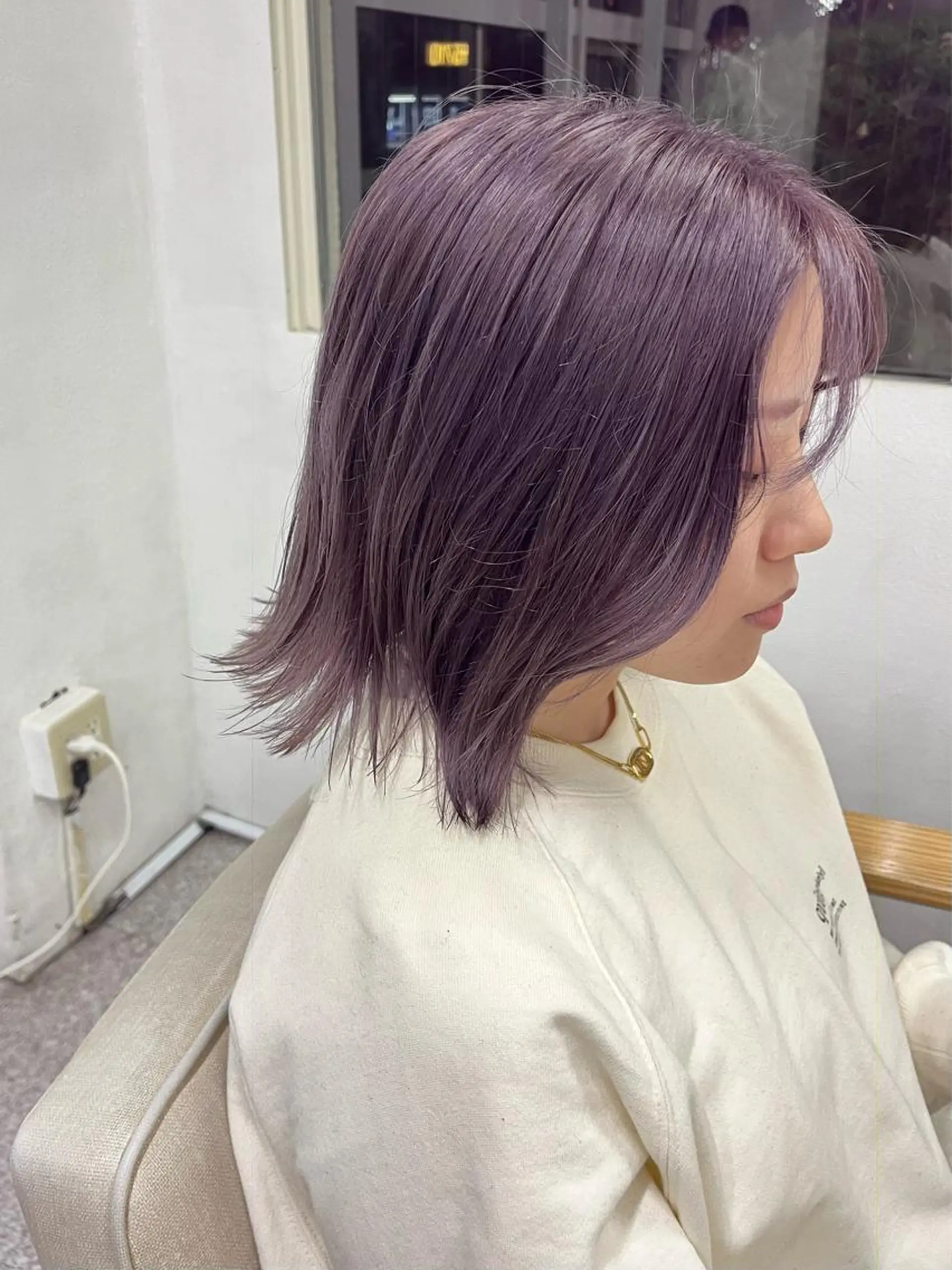 セミロング カラー ヘアカラー エクステ ハイトーン 💭黒崎ハルカのヘアスタイル