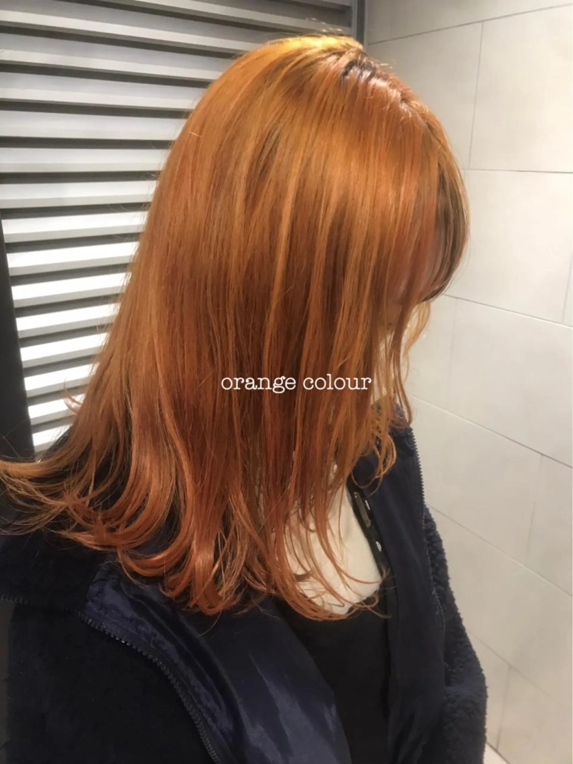 ミディアム カラー ブリーチ ケアブリーチ/ エクステ/レイヤーのヘアスタイル