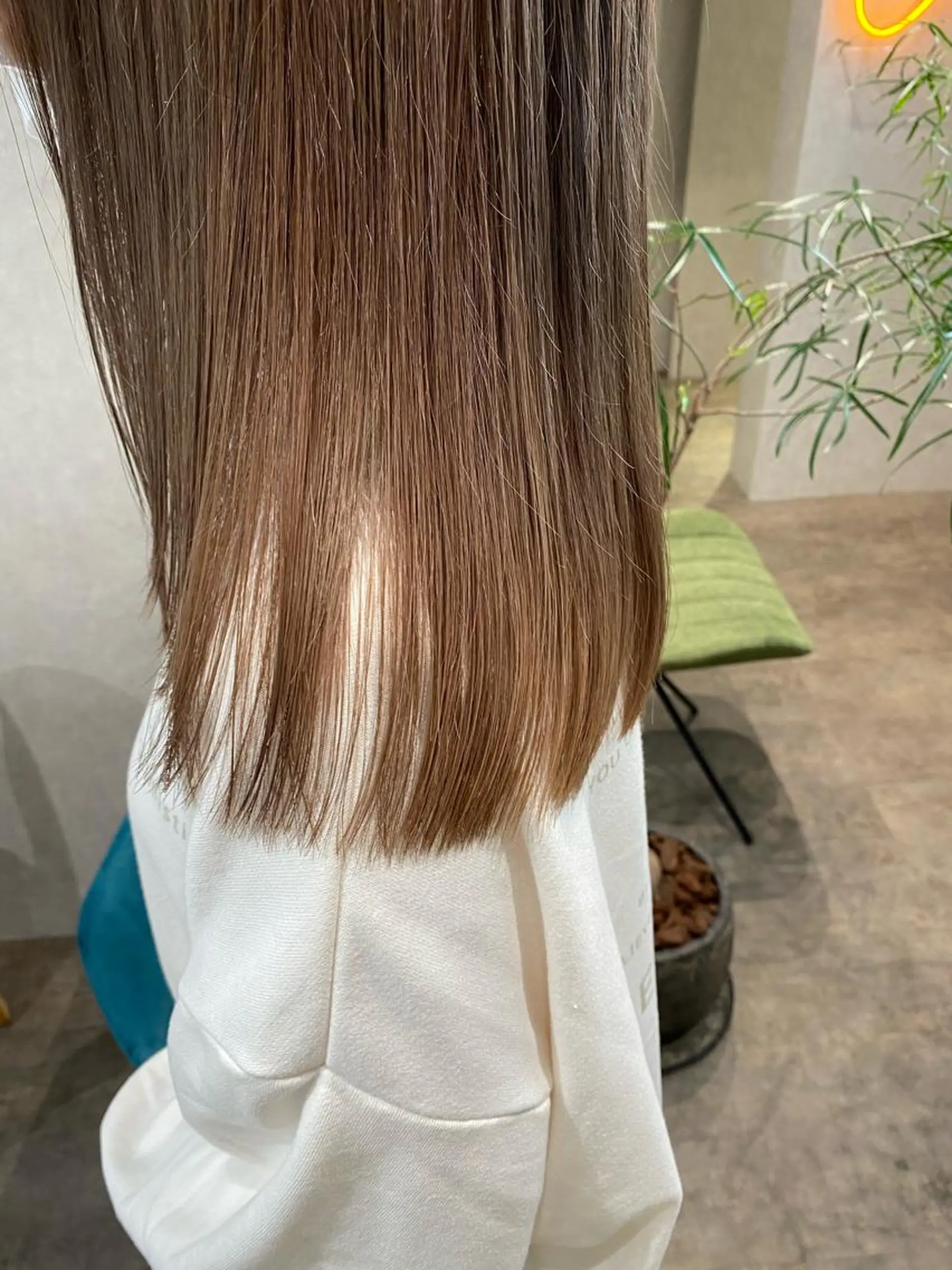 セミロング カラー ヘアアレンジ XENA表参道 MIKUのヘアスタイル