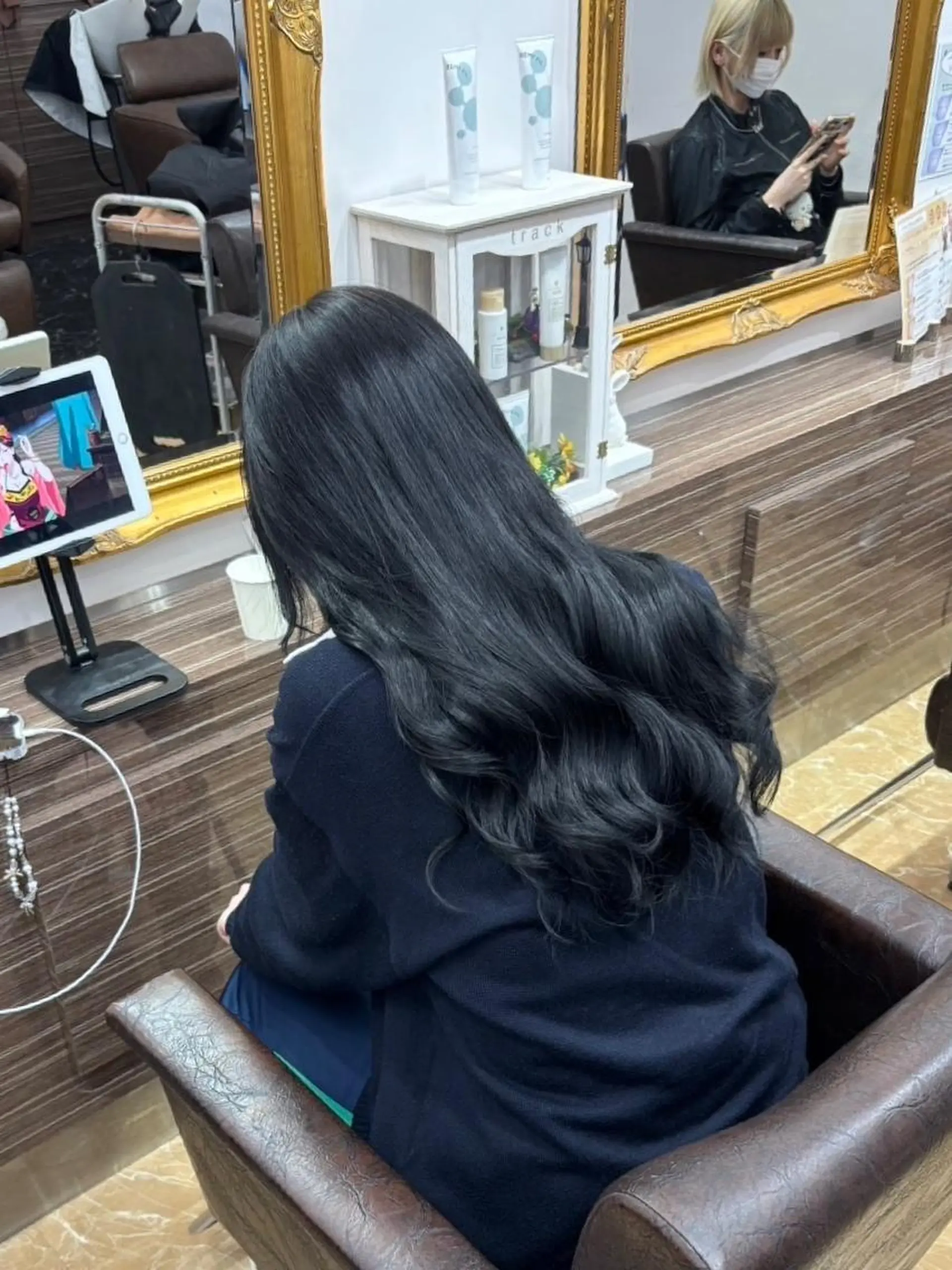 ヘアアレンジ カラー ロング シールエクステ バレイヤージュ ブリーチ ケアブリーチ ダブルカラー LIP 大阪本店 エクステ 堀谷和孝のヘアスタイル