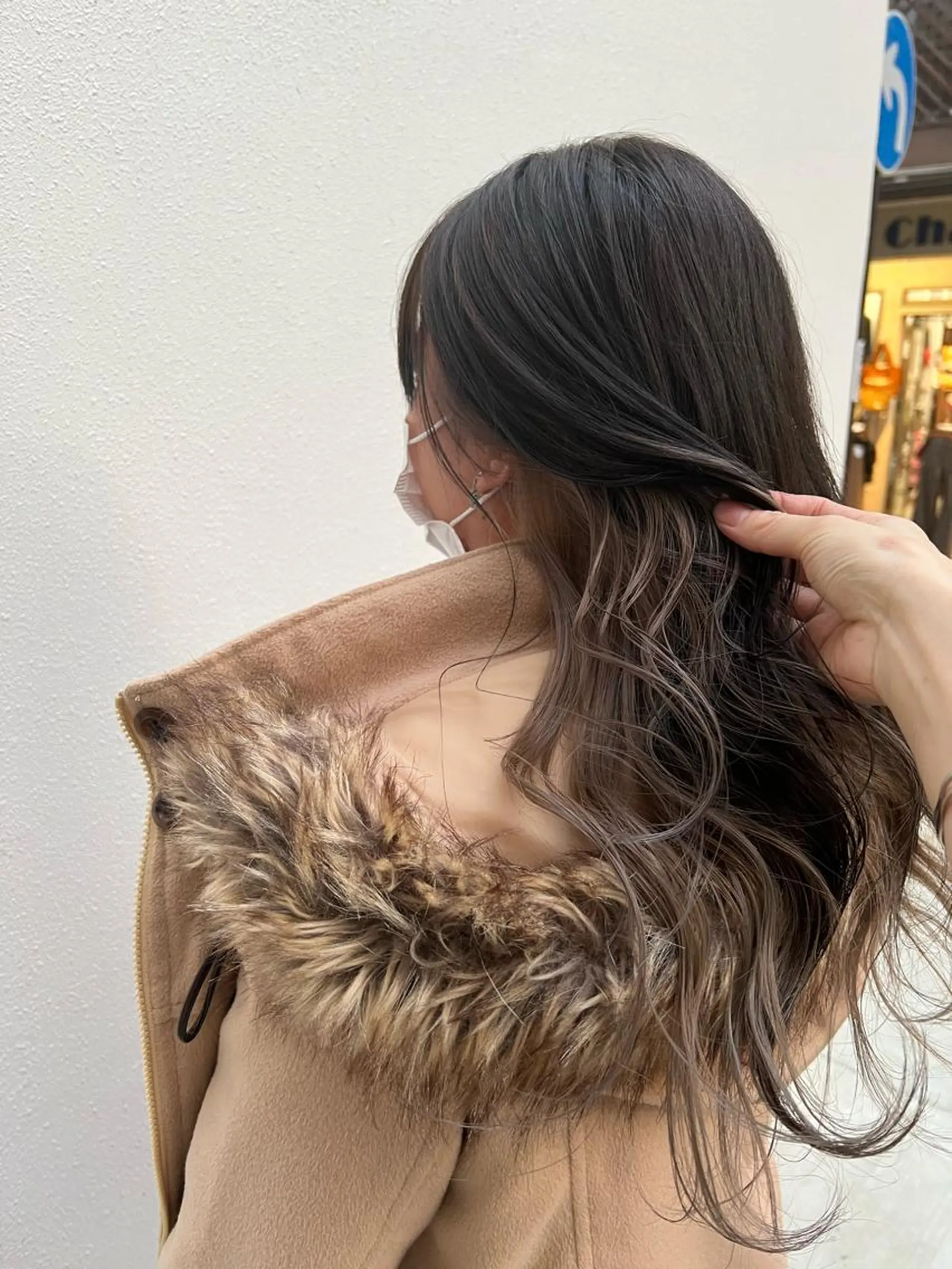 セミロング カラー ヘアアレンジ ベージュカラー インナーカラー ホワイトベージュ 「sumi」Hair  Design所属・「sumi」 AMIのヘアスタイル